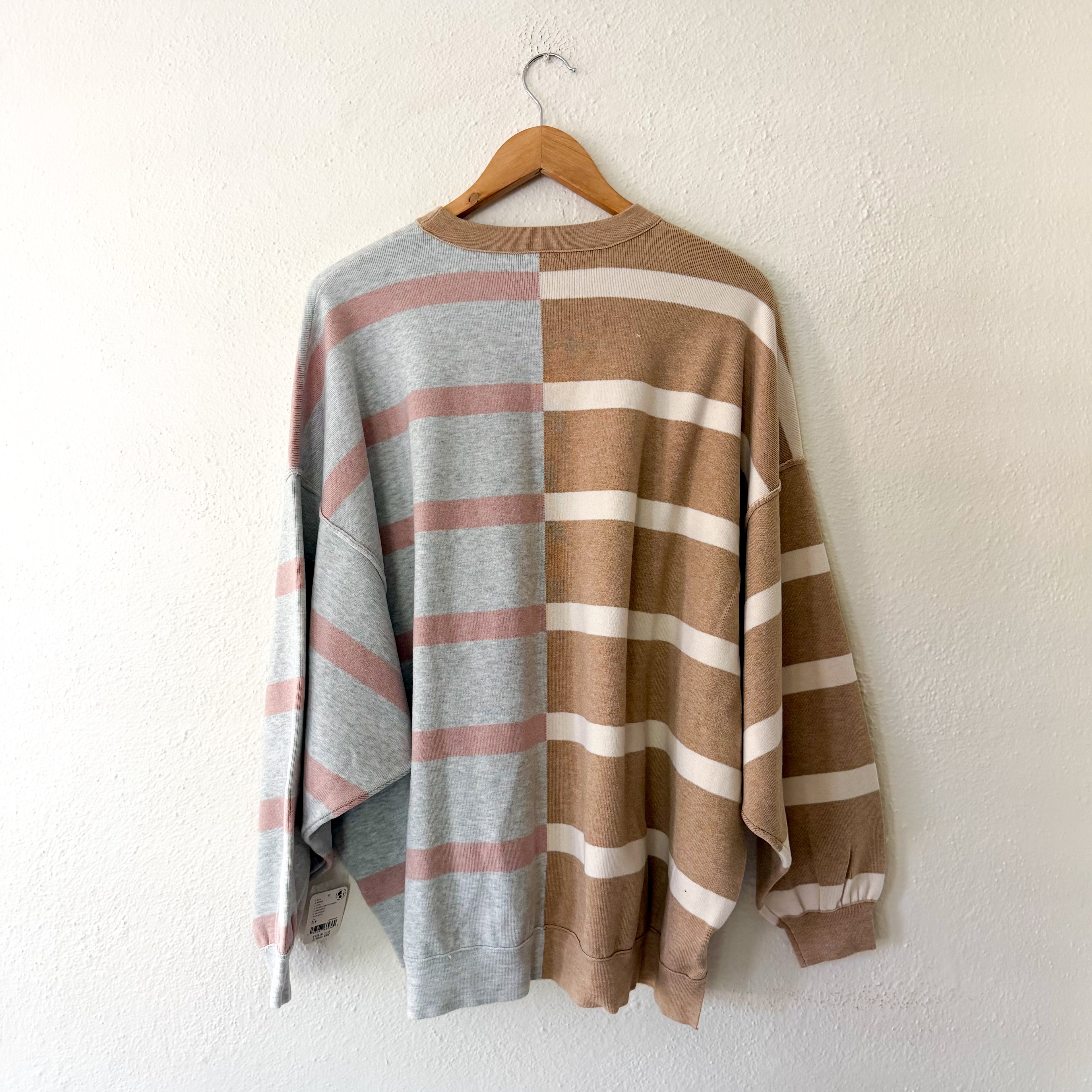 Free People Uptown Oversized Crewneck Pullover Sweatshirt in Camel Grey Combo | XS