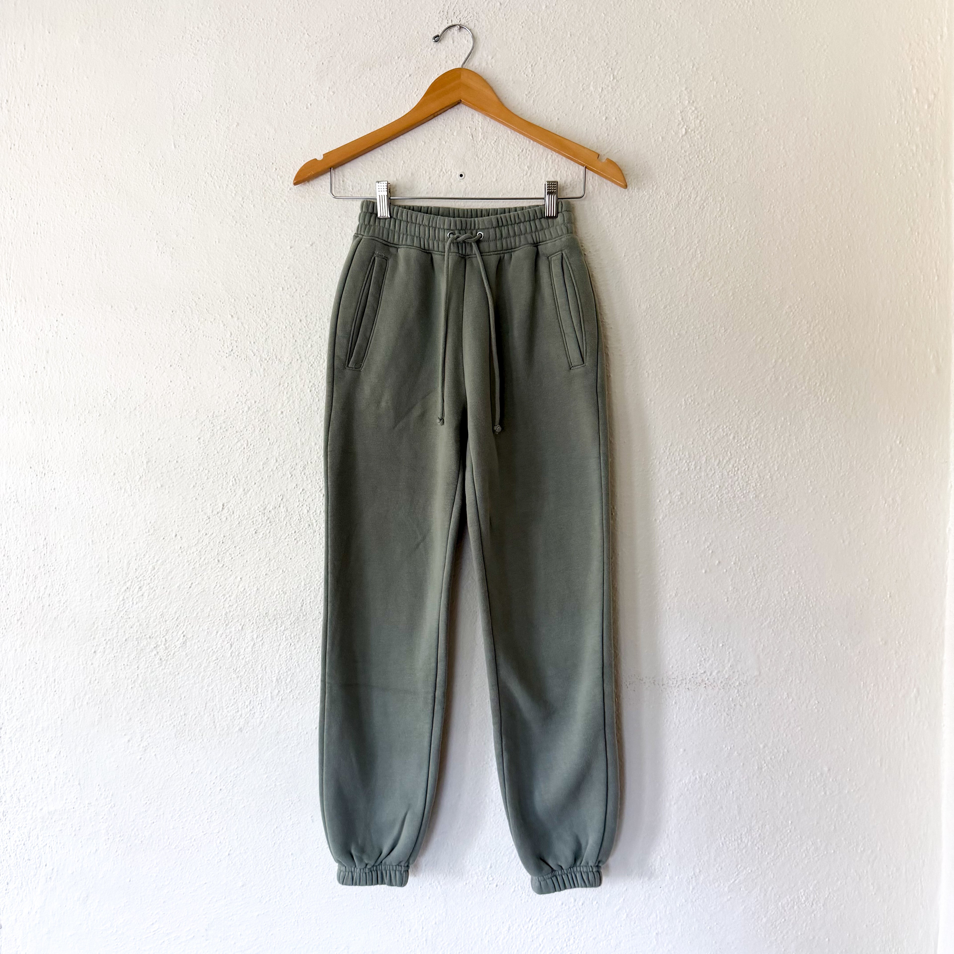 Abercombie & Fitch Sunday Sweatpant Jogger in Ocean Green | XXS