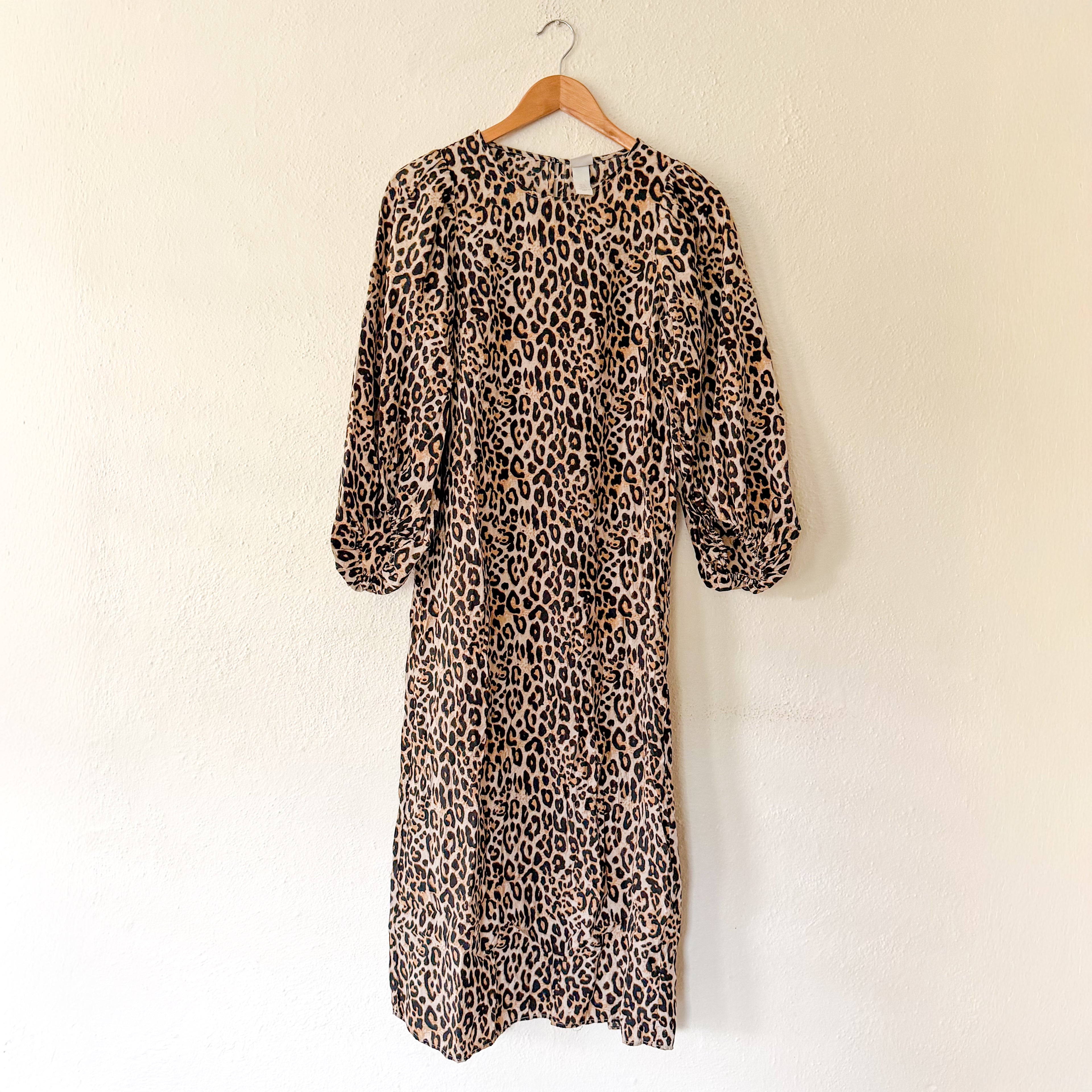 H&M Leopard Print Elbow Sleeve Midi Sheath Dress | XS