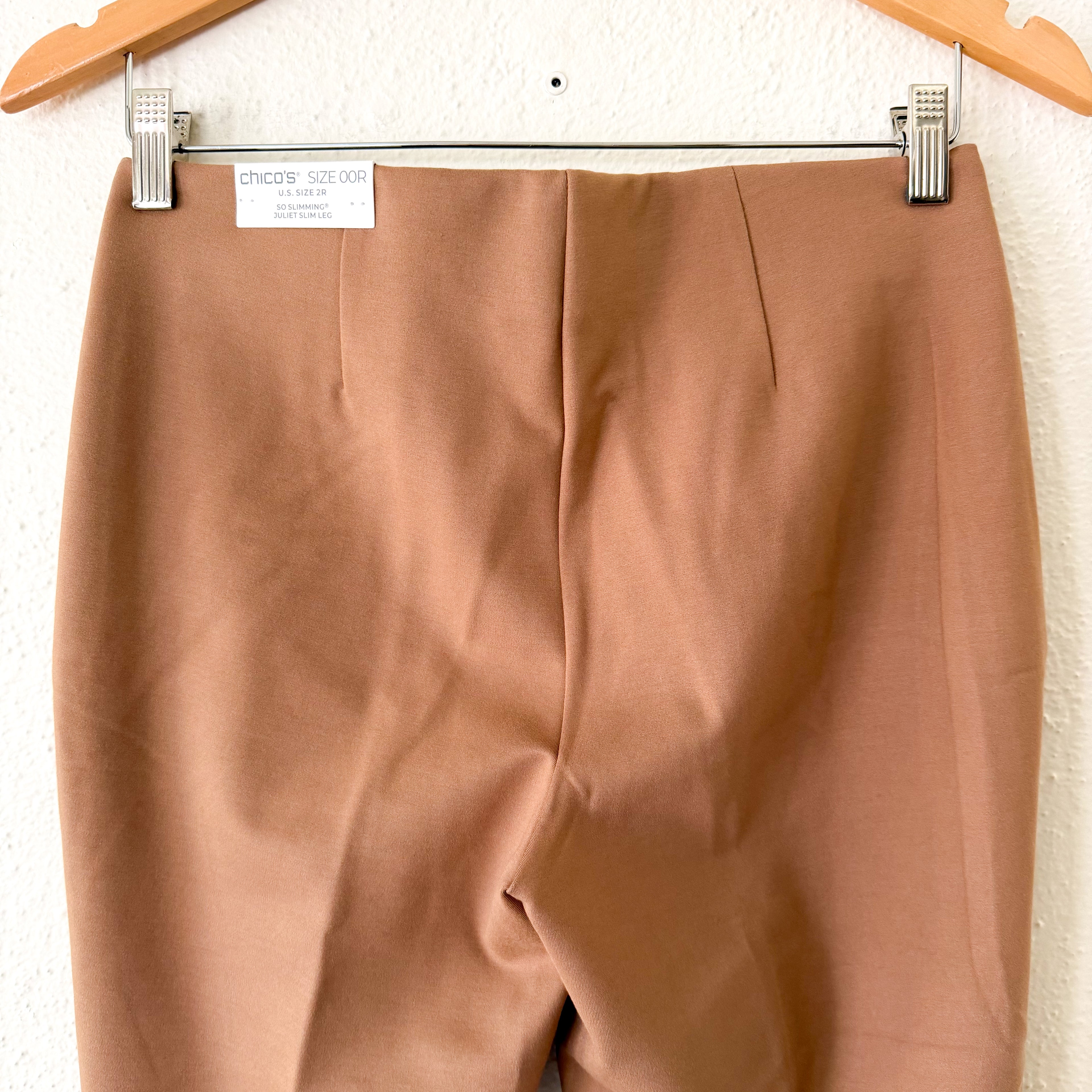 Chico's Caramel So Slimming 360 Juliet Trim Detail Ankle Slim Leg Pant | 00R