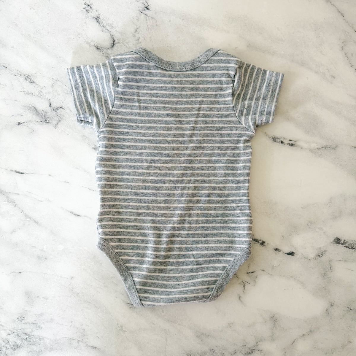 Kiddiezoom Grey White Stripe Bodysuit + Cloud Island Charcoal Gauze Burp Cloth Bundle | 3-6m