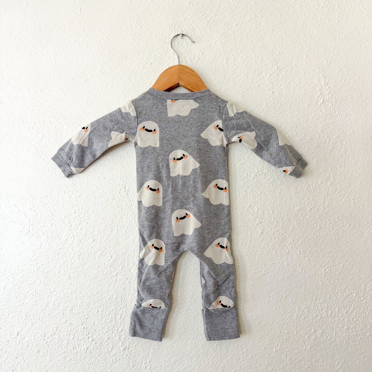 Monica & Andy Halloween Grey Ghosts Organic Fold Over Foot 2-Way Zipper Sleeper | 3-6m
