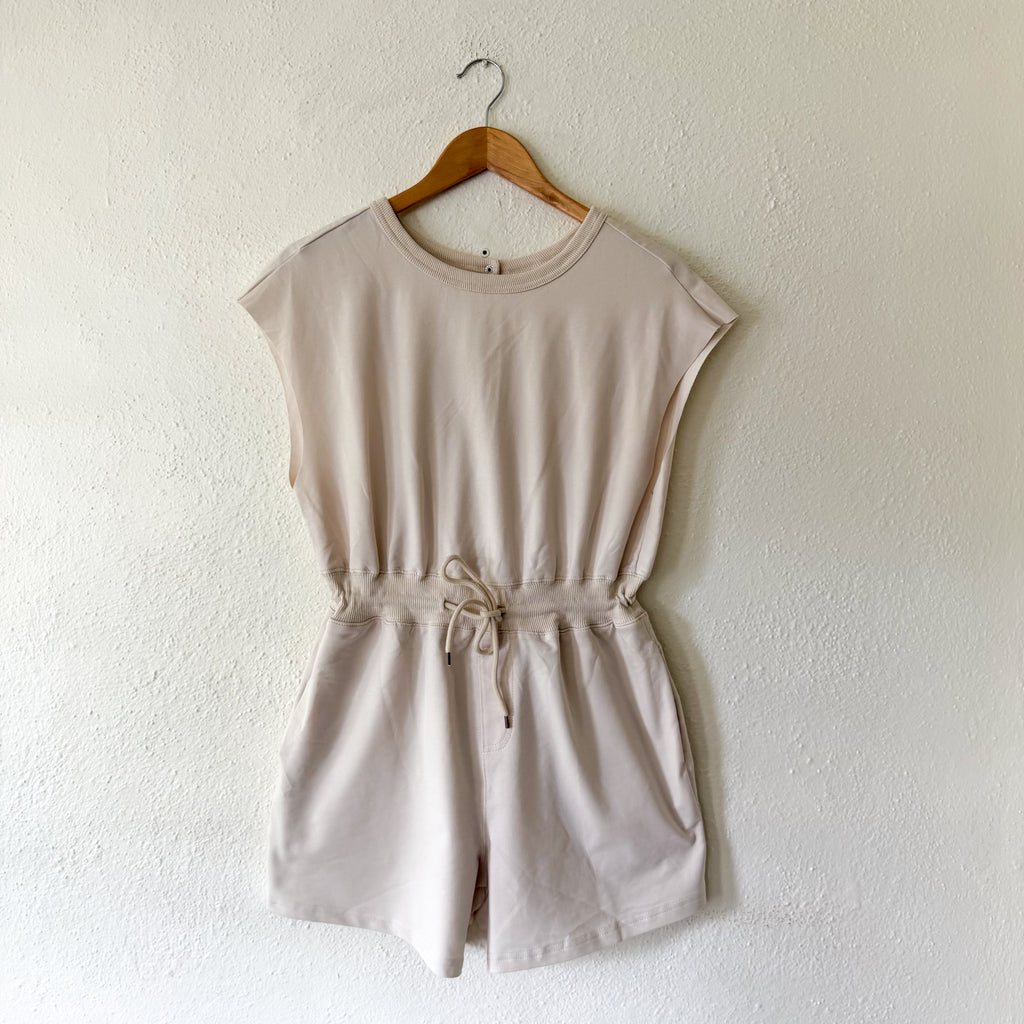 Womens Cream Throw & Go Shortsie Dupe Knit Muscle Sleeve Top Romper | S