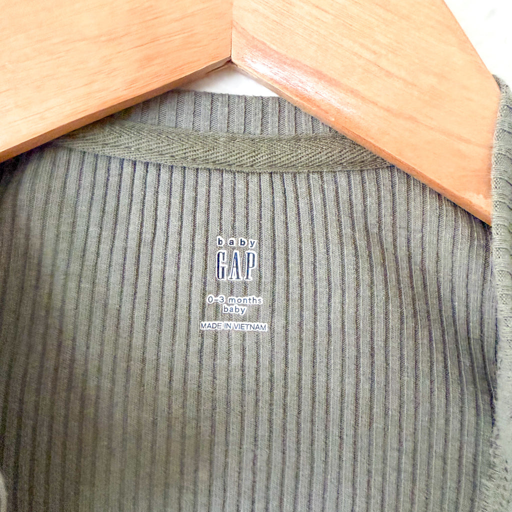 Baby Gap Olive Green Textured 2-Way Zipper Footed Sleeper | 0-3m