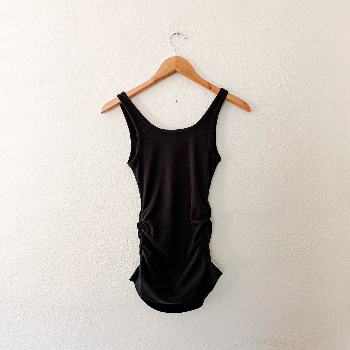 Old Navy Maternity First Layer Scoop-Neck Ribbed Tank Top in Black Jack | XS