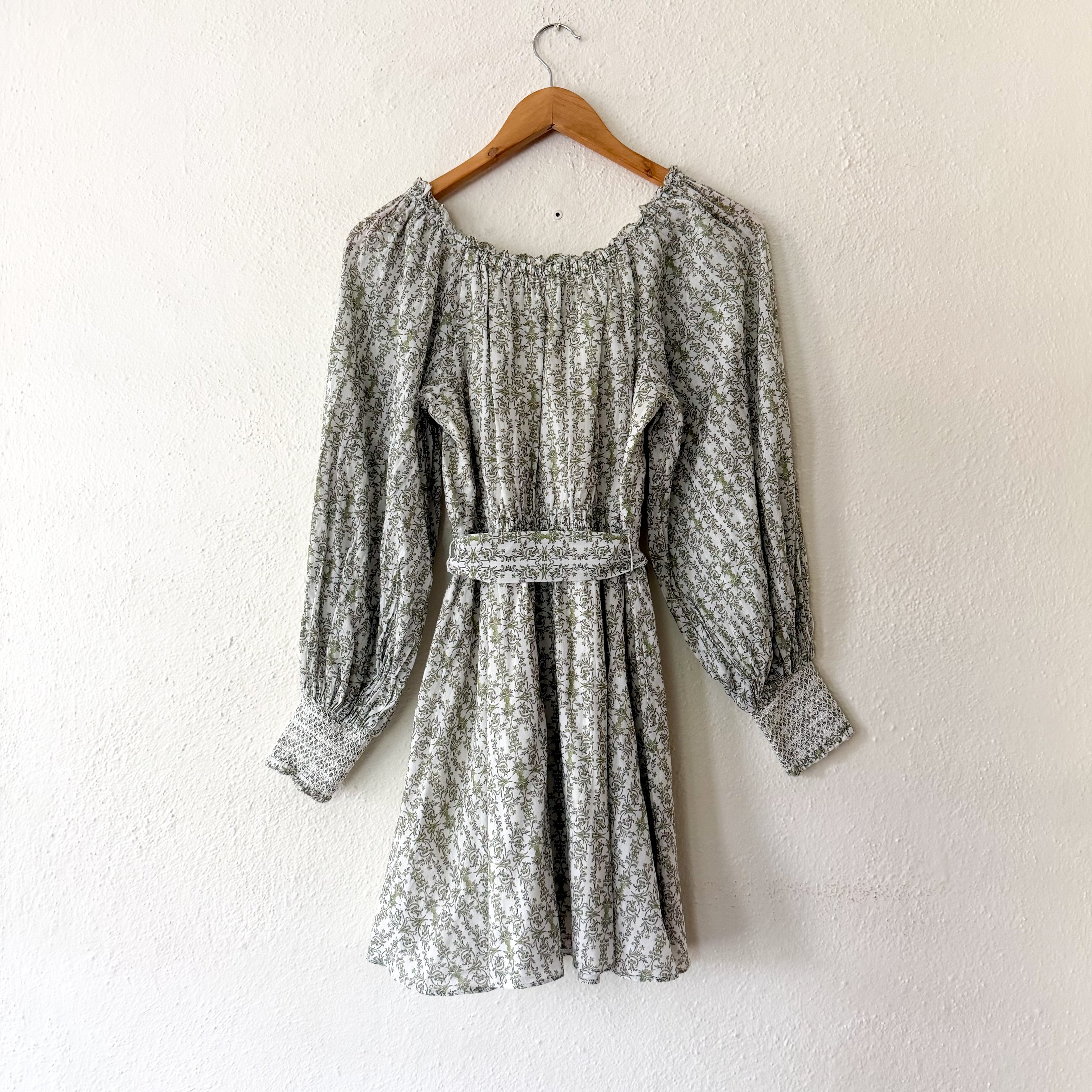Alice + Olivia Boho Green Filigree Long Sleeve Mini Dress | XS