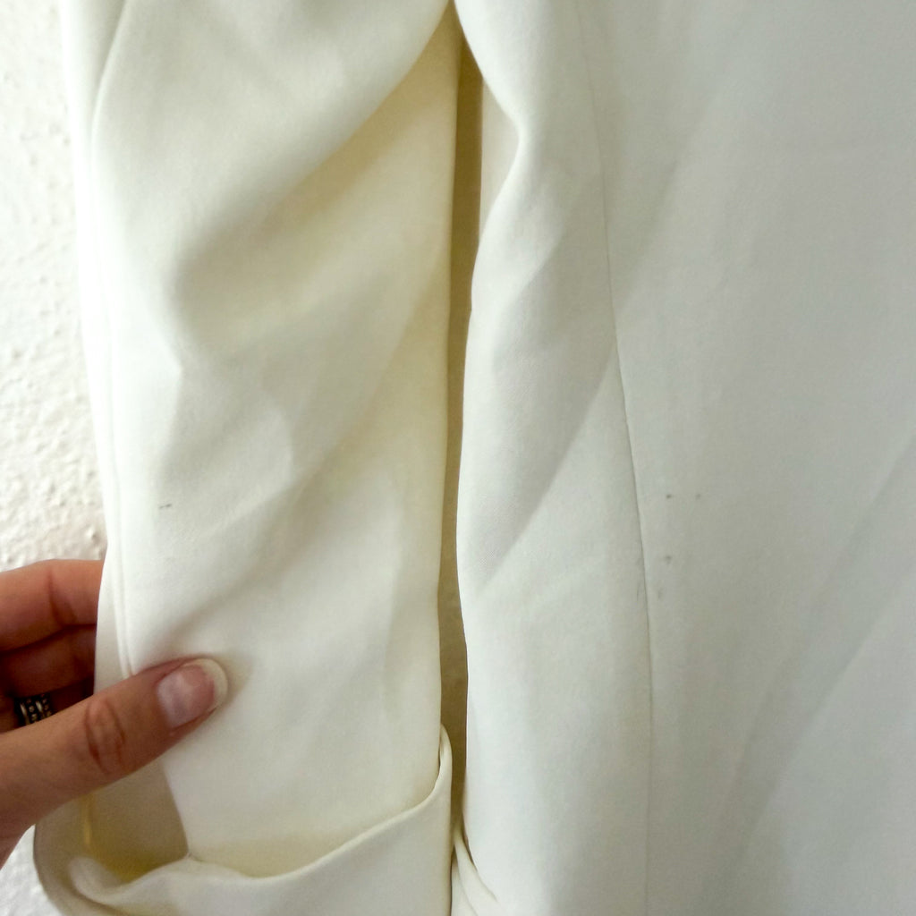 H&M Open Front Crepe Blazer in Cream | 0