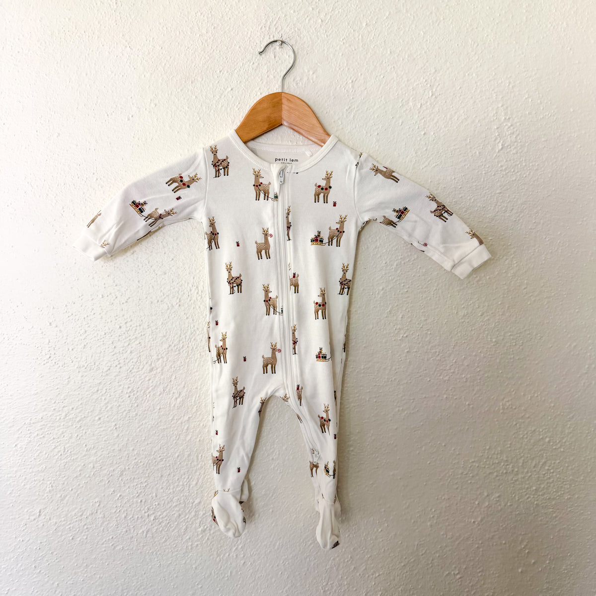 Petit Lem Organic Cotton Holiday Cream Reindeer 2-Way Zipper Footed Sleeper | 3-6m