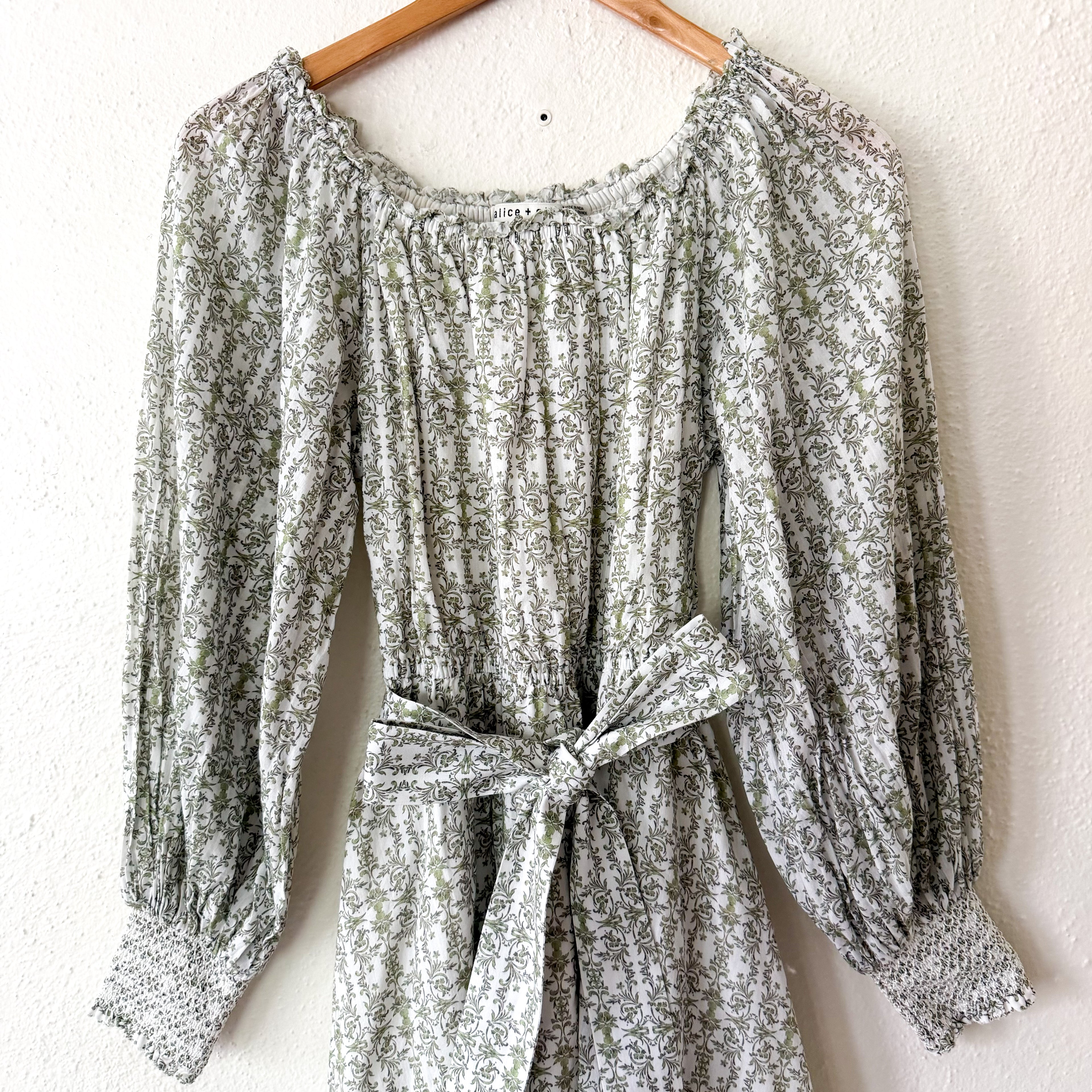 Alice + Olivia Boho Green Filigree Long Sleeve Mini Dress | XS