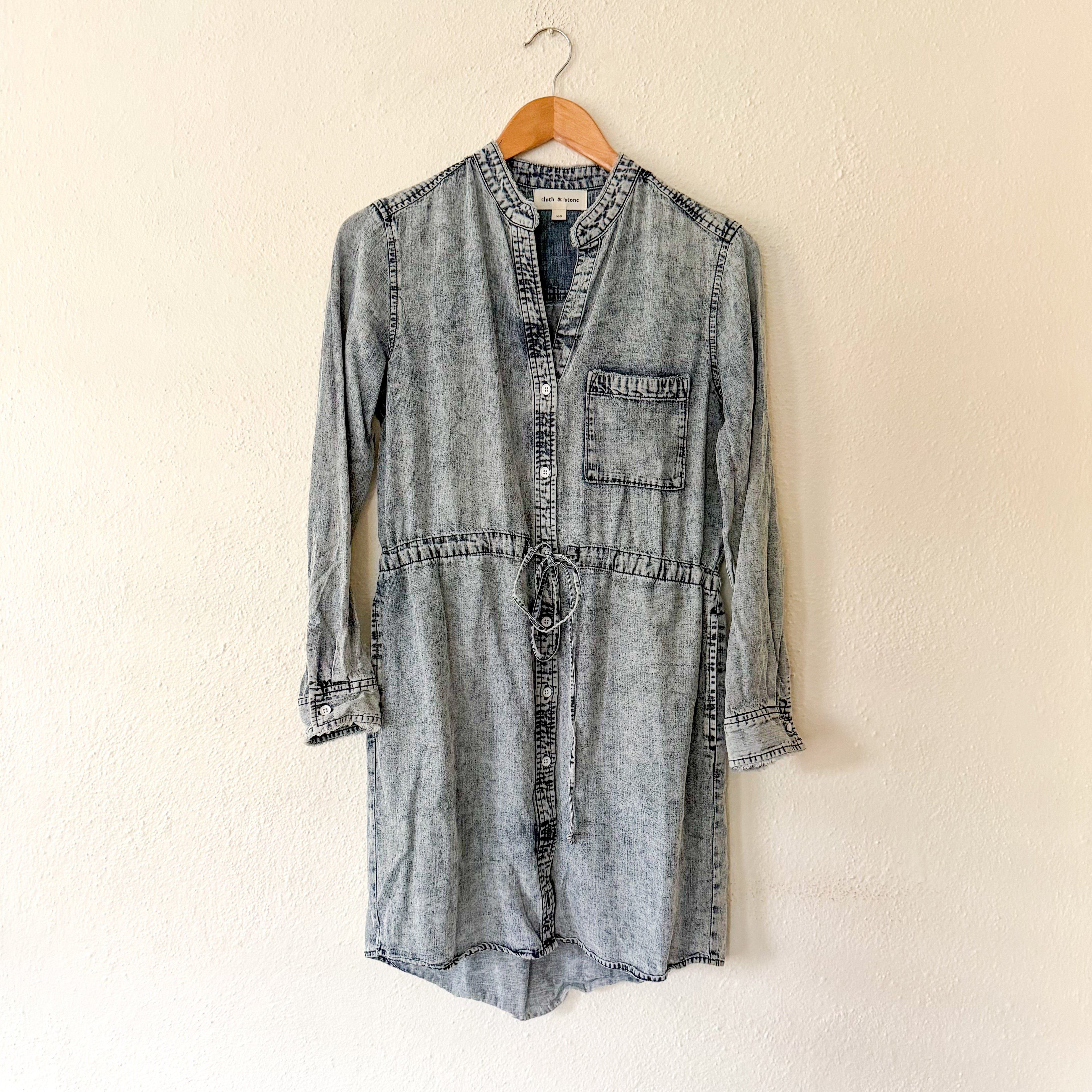 Cloth & Stone Long Sleeve Acid Wash Tencel Denim Shirt Dress | XS