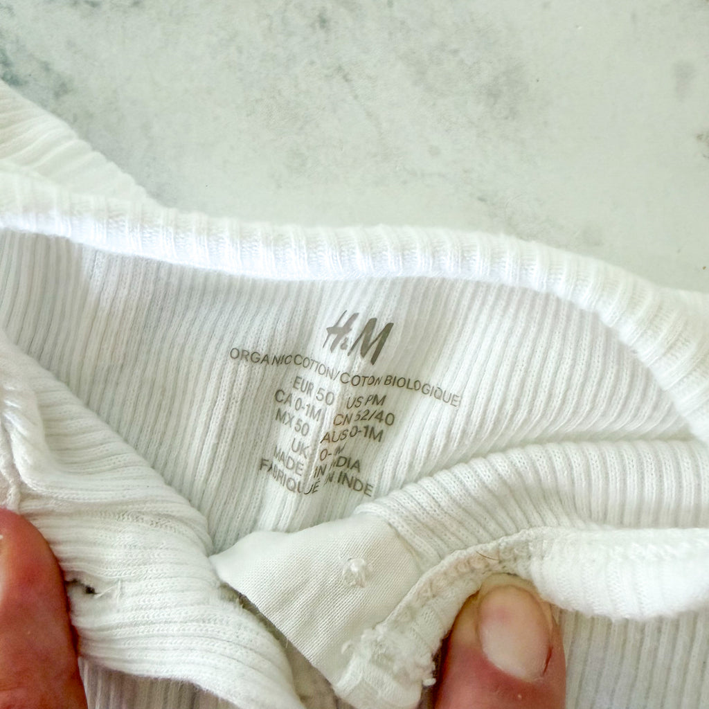 H&M Organic Cotton Cream Textured Stripe Long Sleeve Bodysuit | Premie