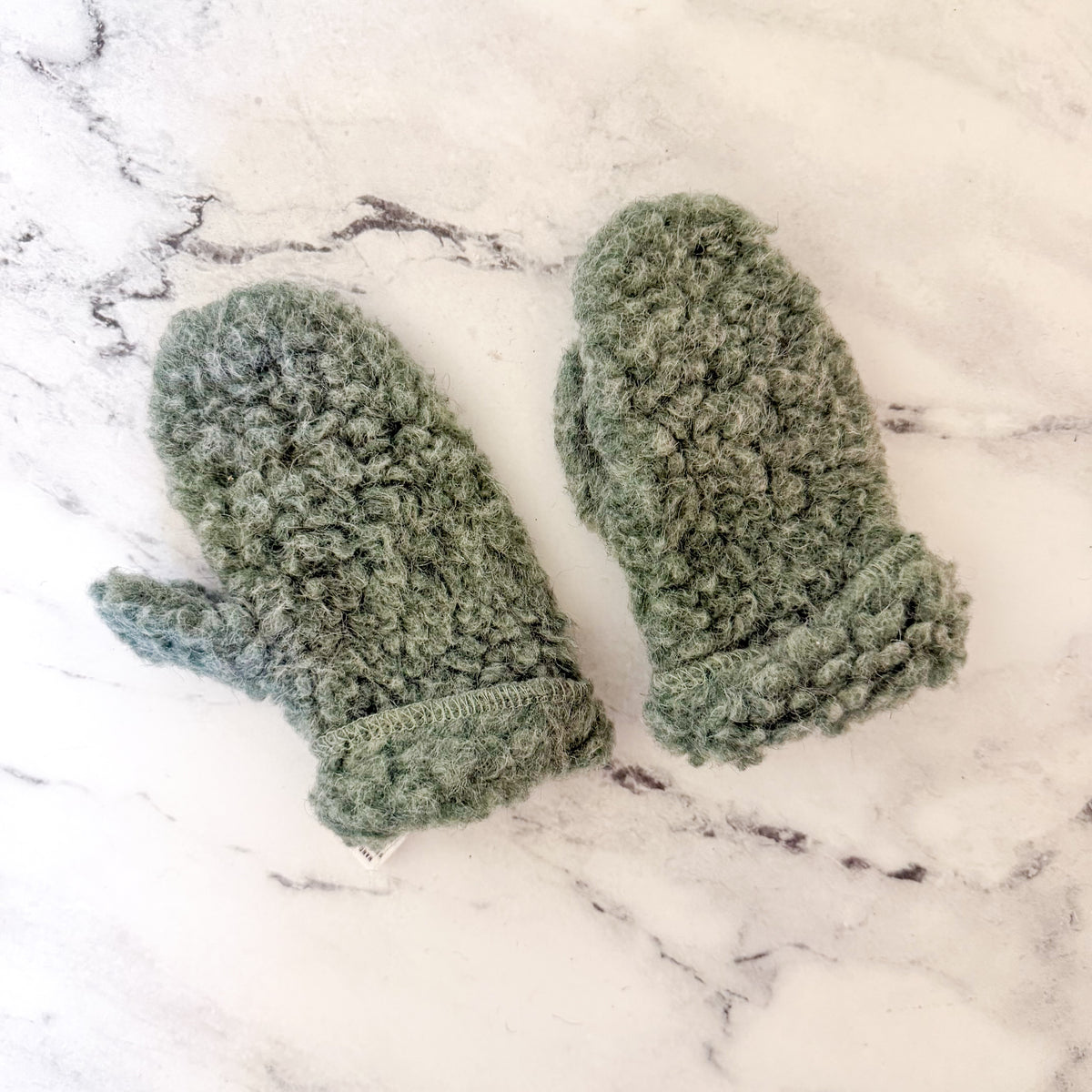 Daylesford Green 100% Irish Wool Pile Toddler Mittens | 3T/4T