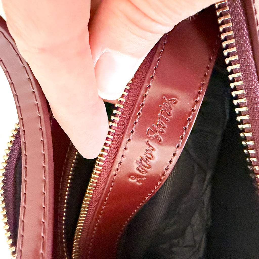 & Other Stories Sleek Leather Shoulder Bag in Burgundy Oxblood