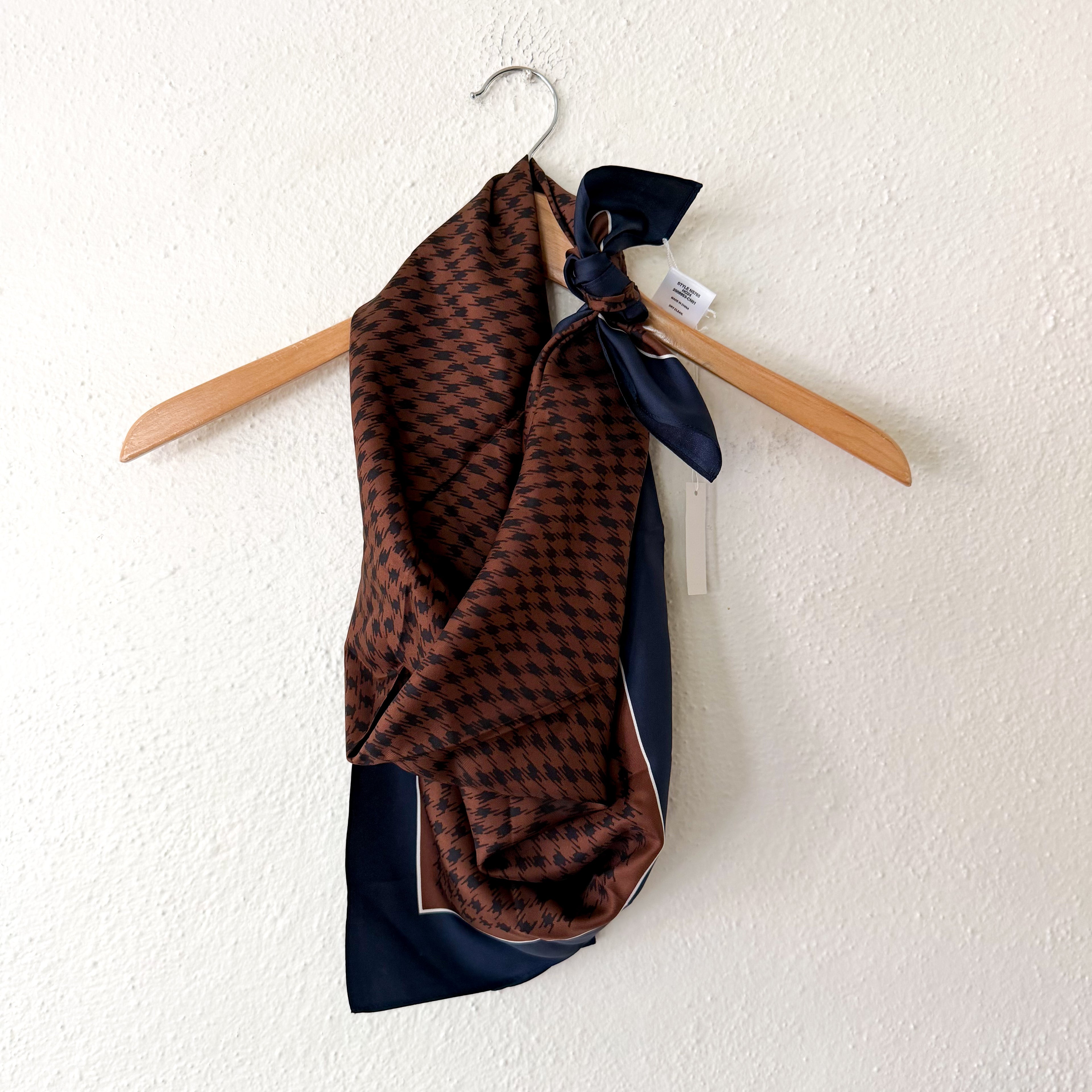Madewell 100% Silk Bandana in Rich Brown Houndstooth