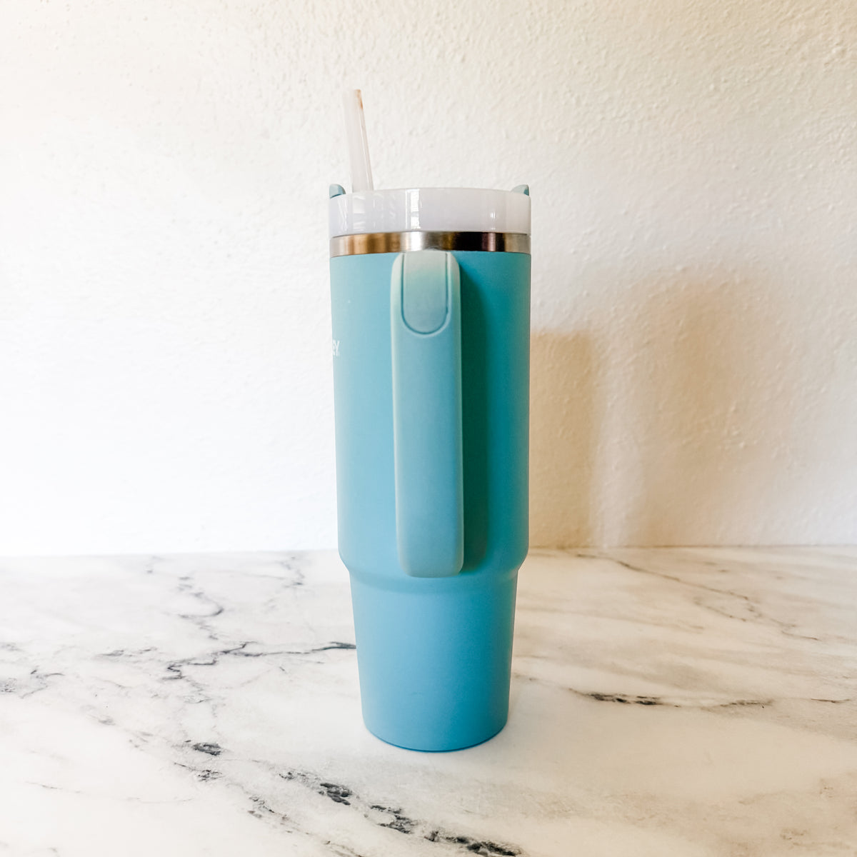 Stanley 30oz. Quencher H2.0 FlowState Tumbler in Seafoam
