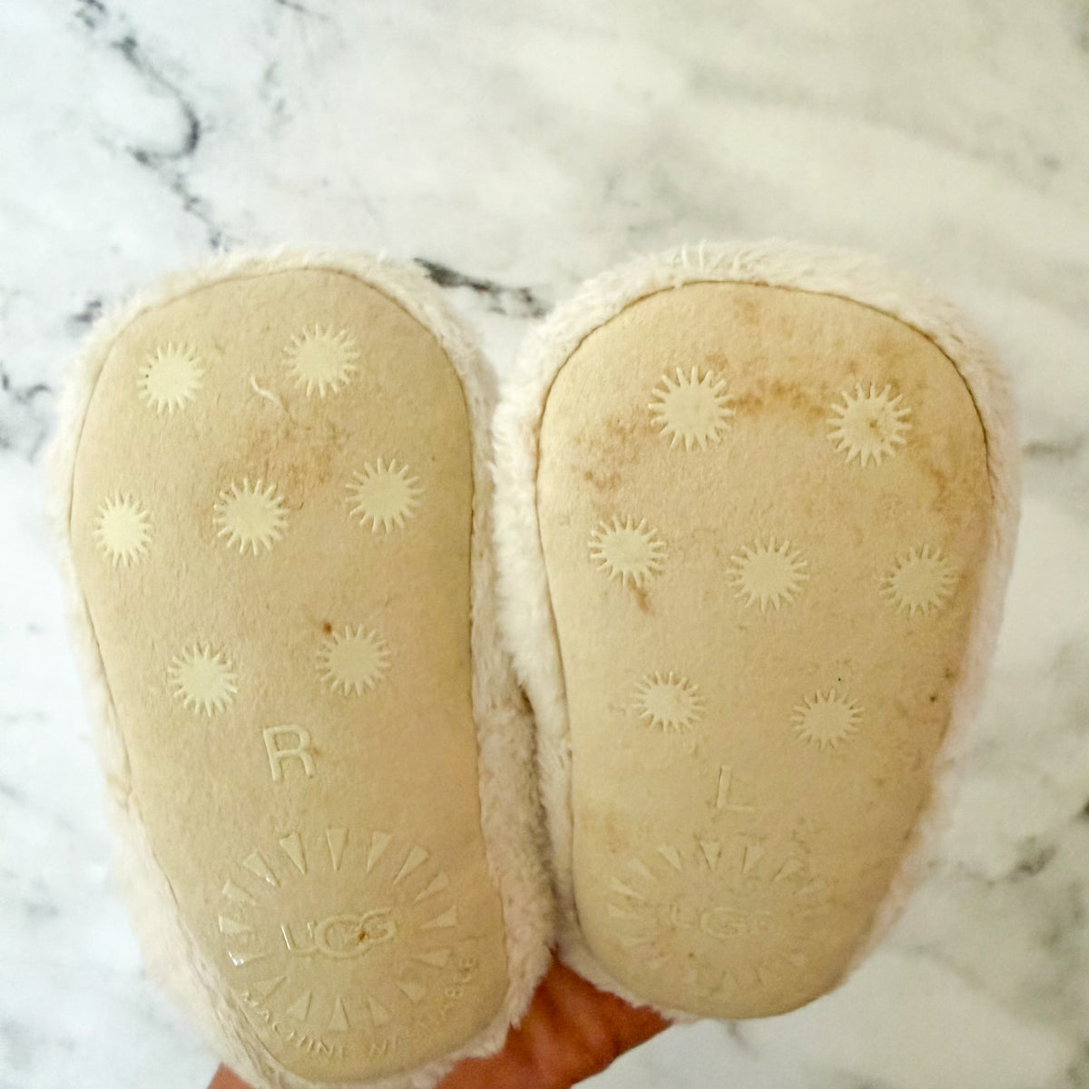 UGG Bixbee Cream Fuzzy Baby Booties Crib Shoes | 2-3c