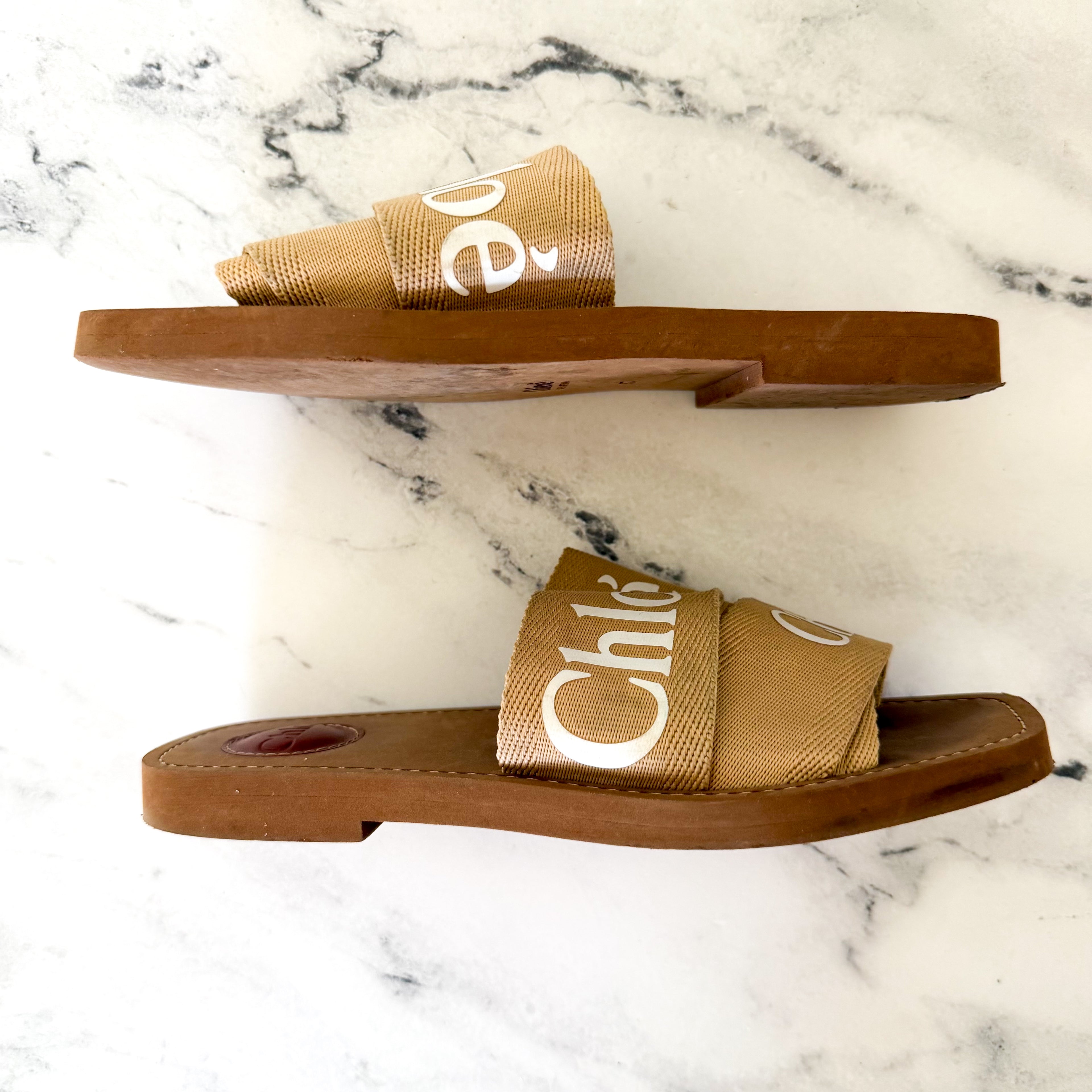 Chloé Woody Flat Logo Tan White Ribbon Slide Sandals, sz 37/6.5