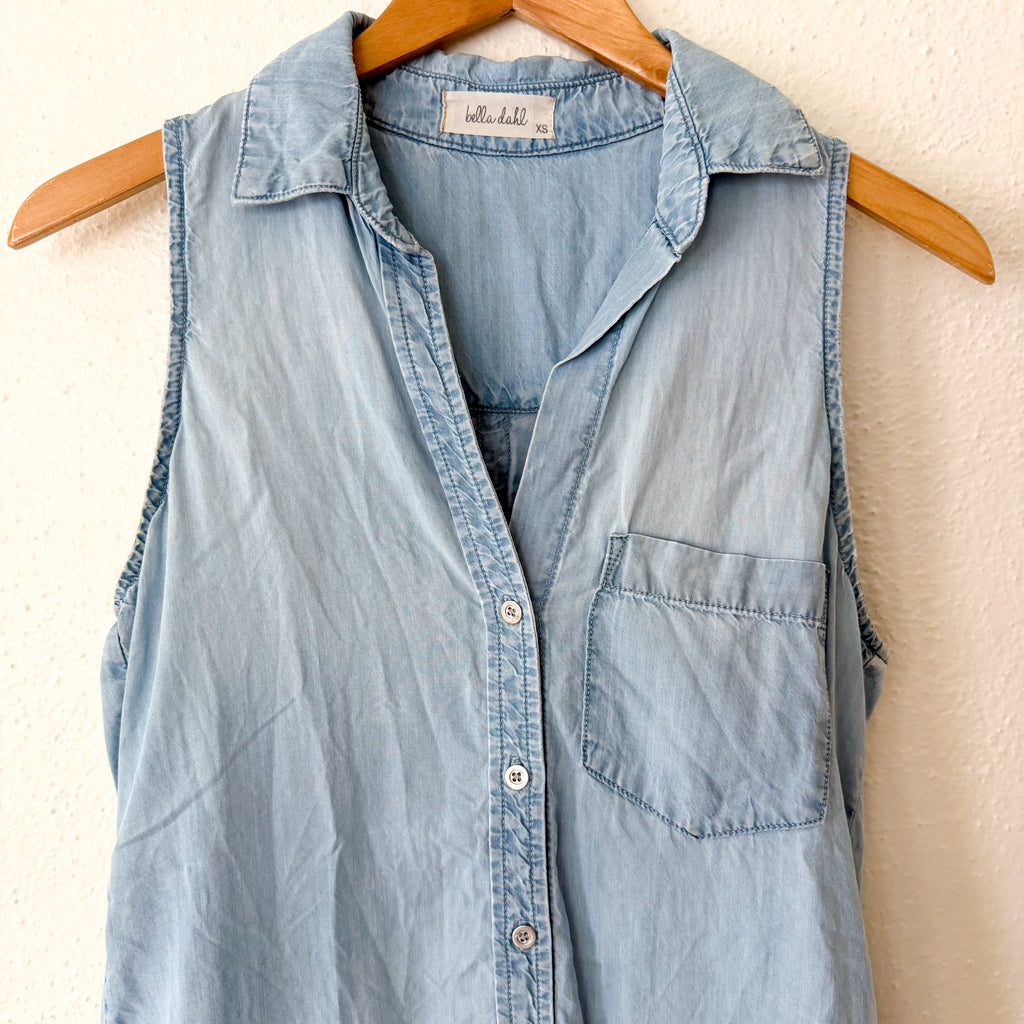 Bella Dahl Sleeveless Light Wash Tencel Denim Button Down Shirt | XS