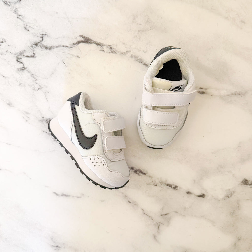 Nike Baby Valiant Velcro Sneaker in White Black | 3C