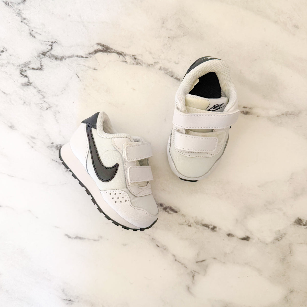 Nike Baby Valiant Velcro Sneaker in White Black | 3C