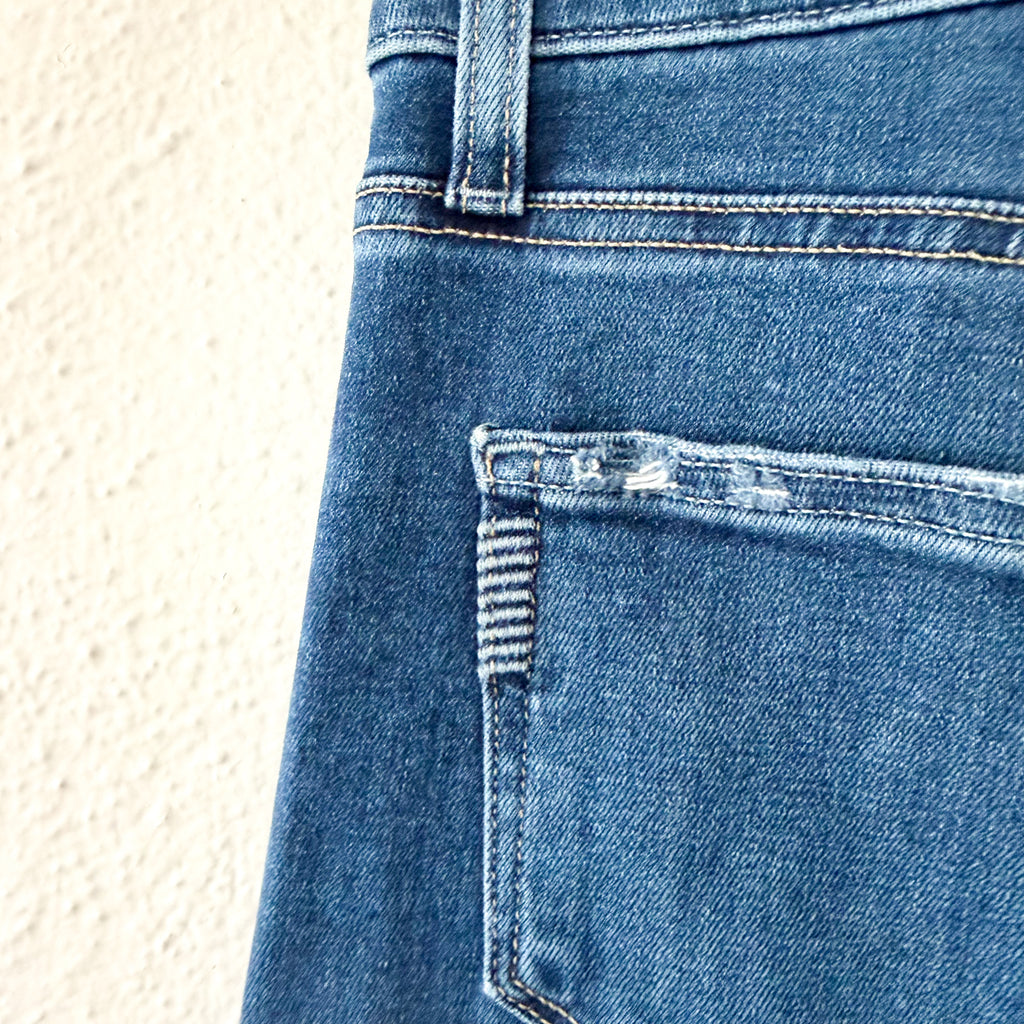 PAIGE Anessa Petite Wide Leg Denim in Dresden Blue Wash | 25P