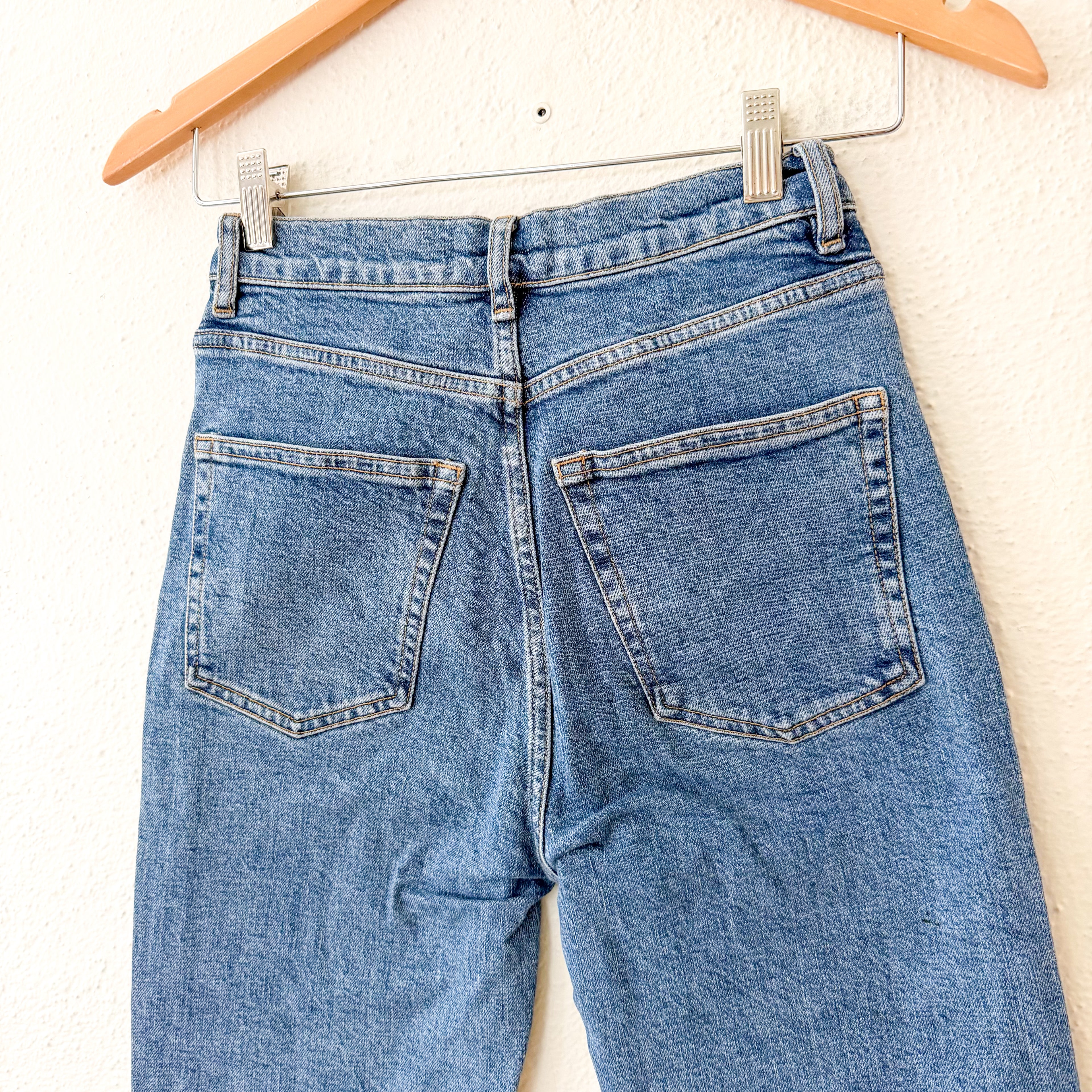 & Other Stories "Favourite Cut" Straight Leg Medium Wash Denim | 24