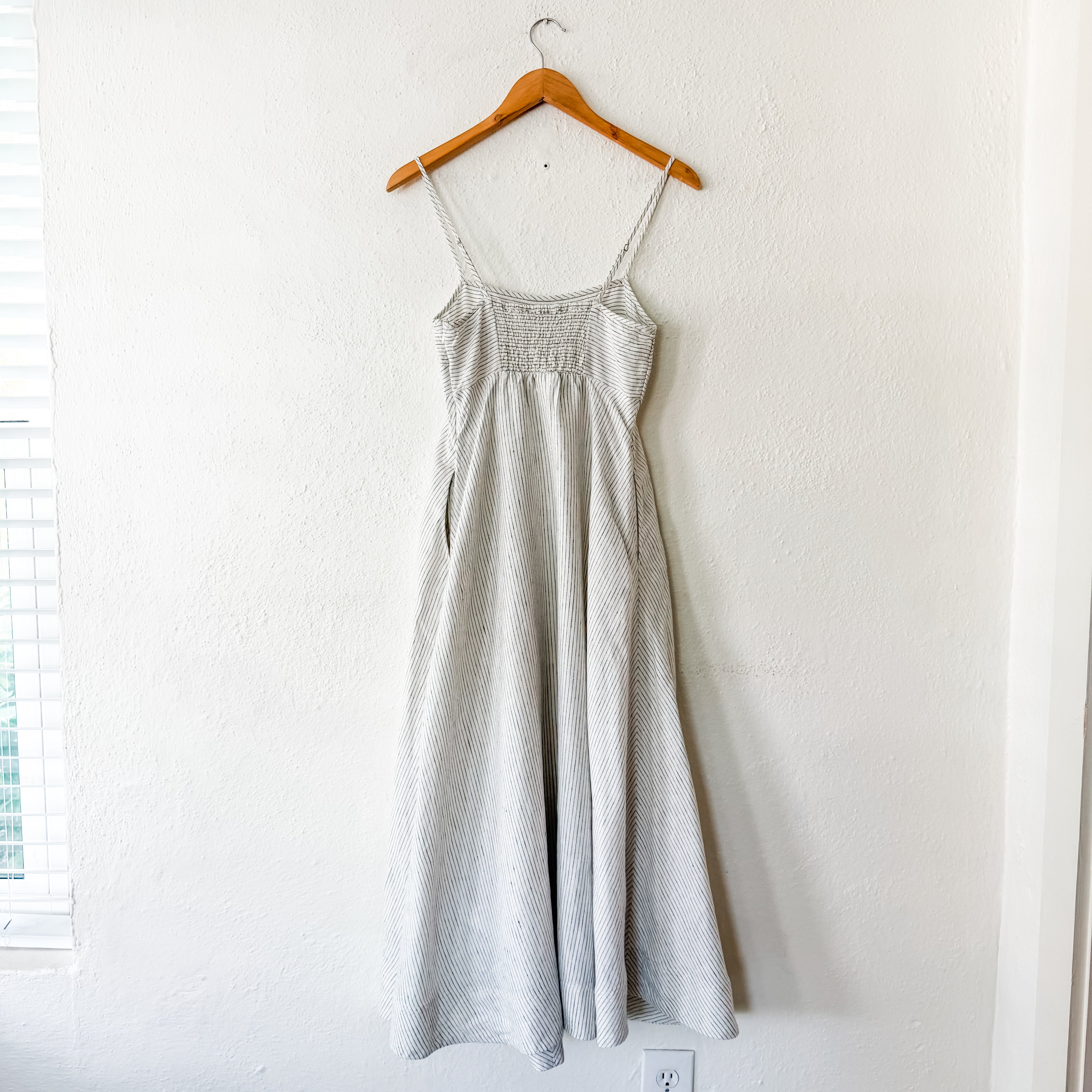 Madewell Striped Linen Empire-Waist Midi Dress in Lighthouse | XS