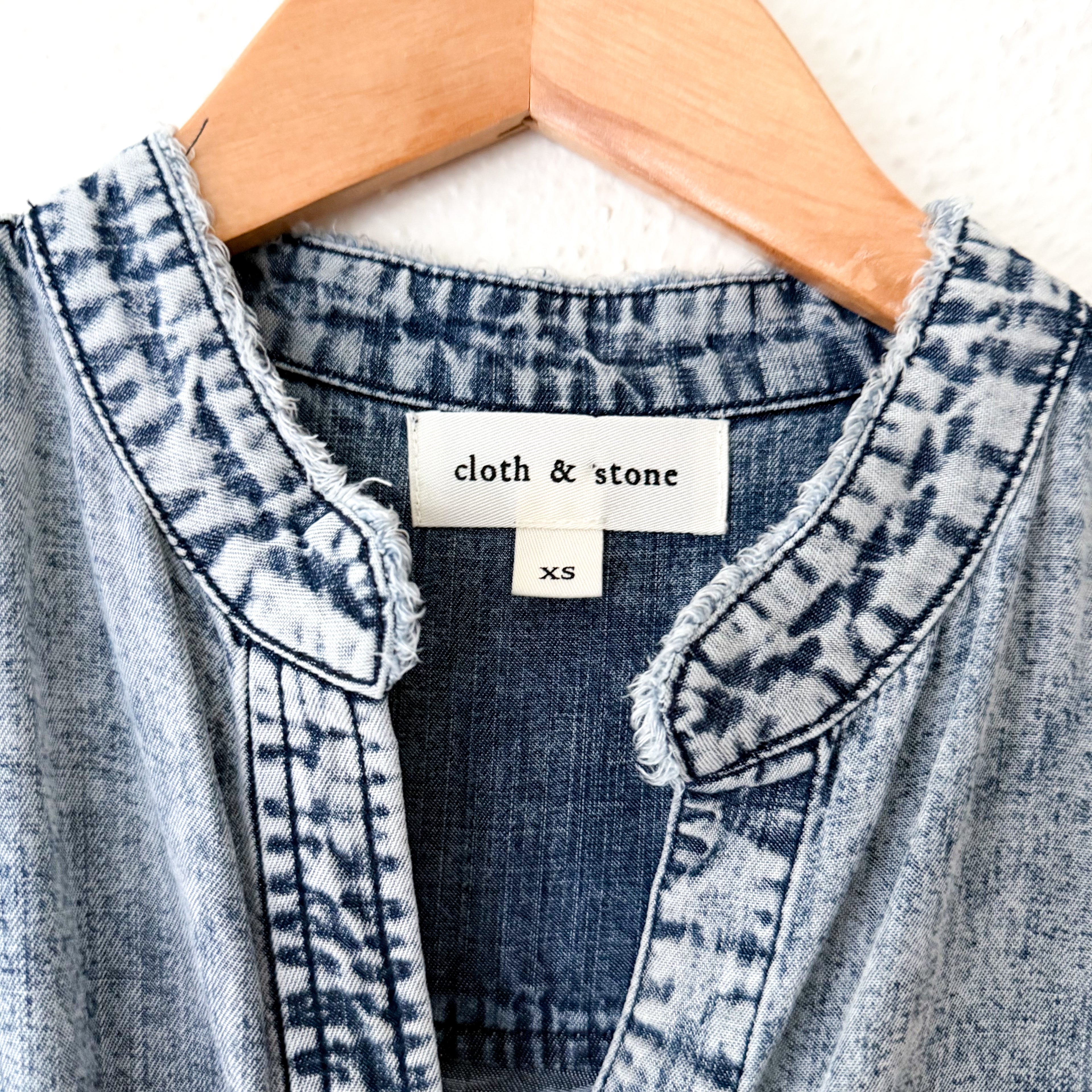 Cloth & Stone Long Sleeve Acid Wash Tencel Denim Shirt Dress | XS