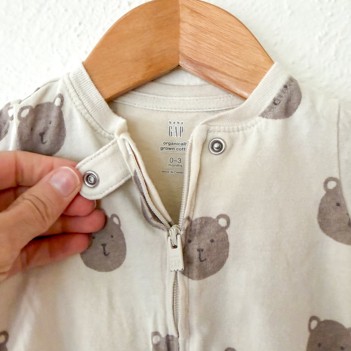 Baby Gap Organic Cotton Cream Teddy Bear 2-Way Zipper Footed Sleeper | 0-3m