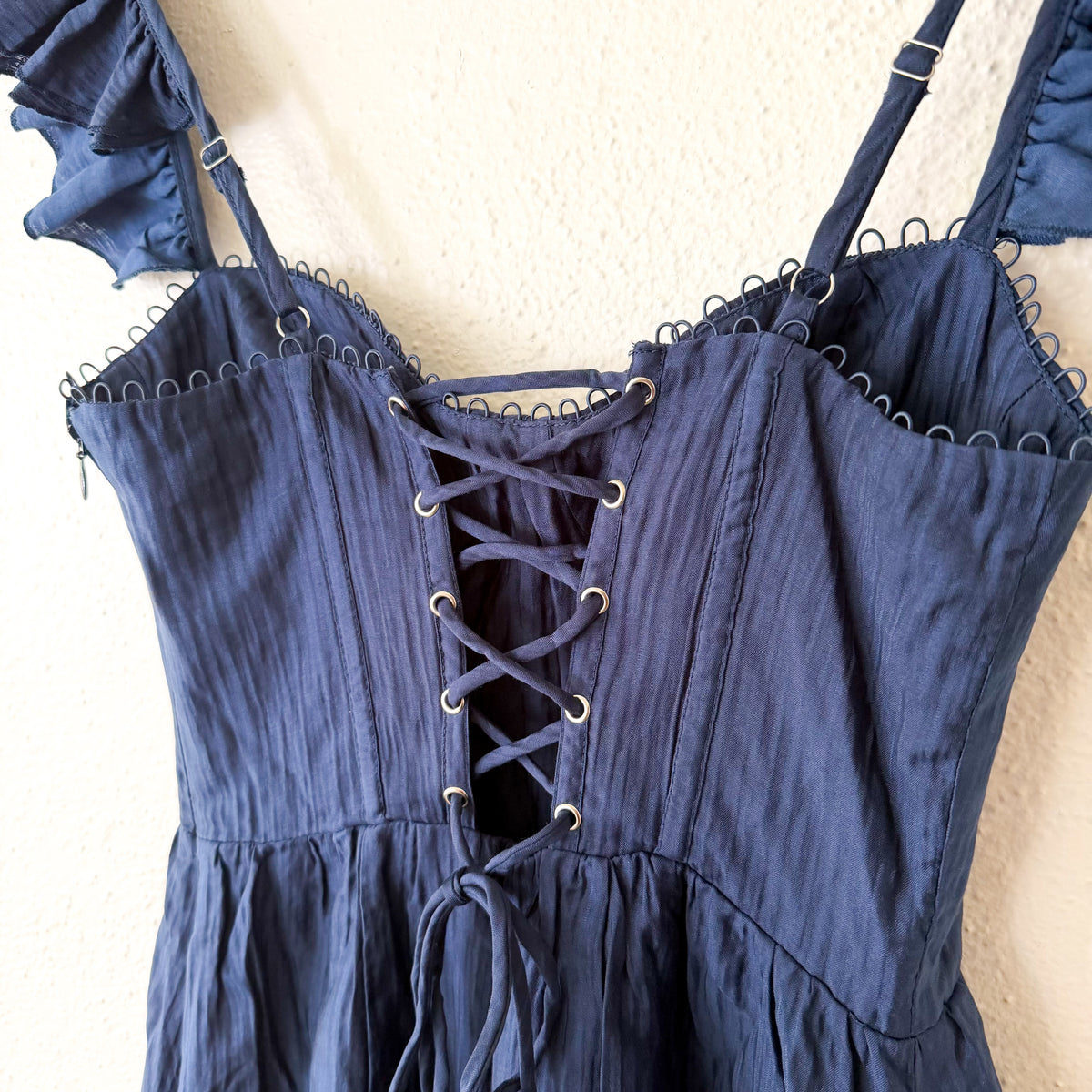 ASTR The Label Wedelia Bustier Midi Dress in Navy Blue | S