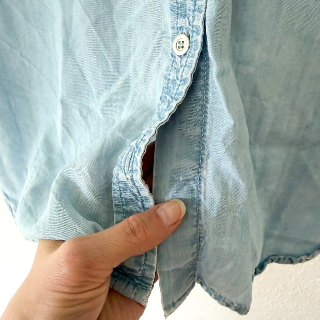 Bella Dahl Sleeveless Light Wash Tencel Denim Button Down Shirt | XS