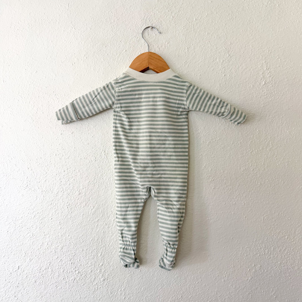 Quincy Mae Dusty Sage Cream Stripe 2-Way Zipper Footed Sleeper | 0-3m