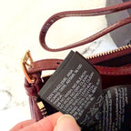 & Other Stories Sleek Leather Shoulder Bag in Burgundy Oxblood
