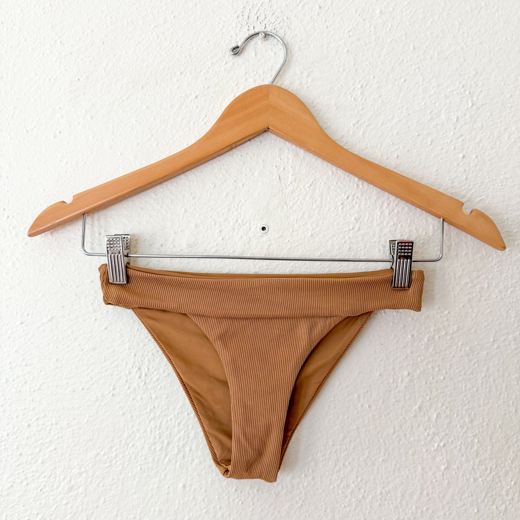 Ribbed V-Notched Bikini Top + Low Rise Bikini Bottoms in Camel | XS