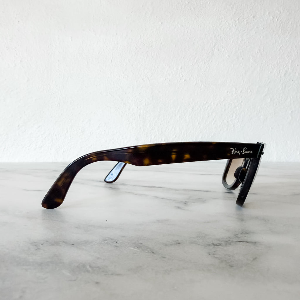 Ray-Ban Original Wayfarer Tortoise Sunglasses Light Brown Gradient