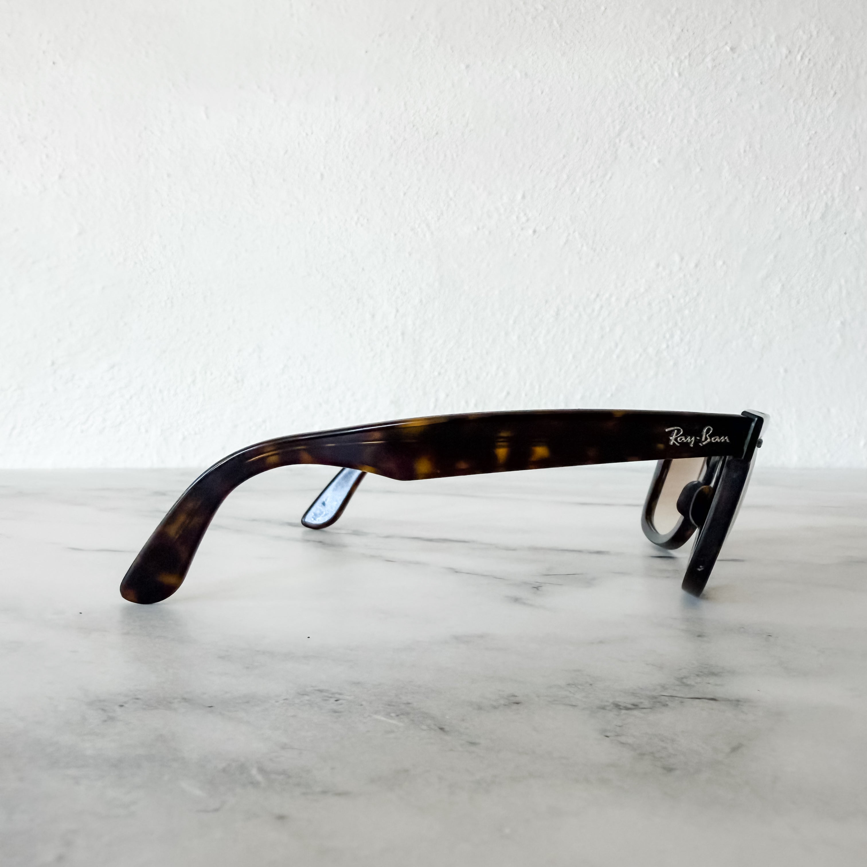 Ray-Ban Original Wayfarer Tortoise Sunglasses Light Brown Gradient