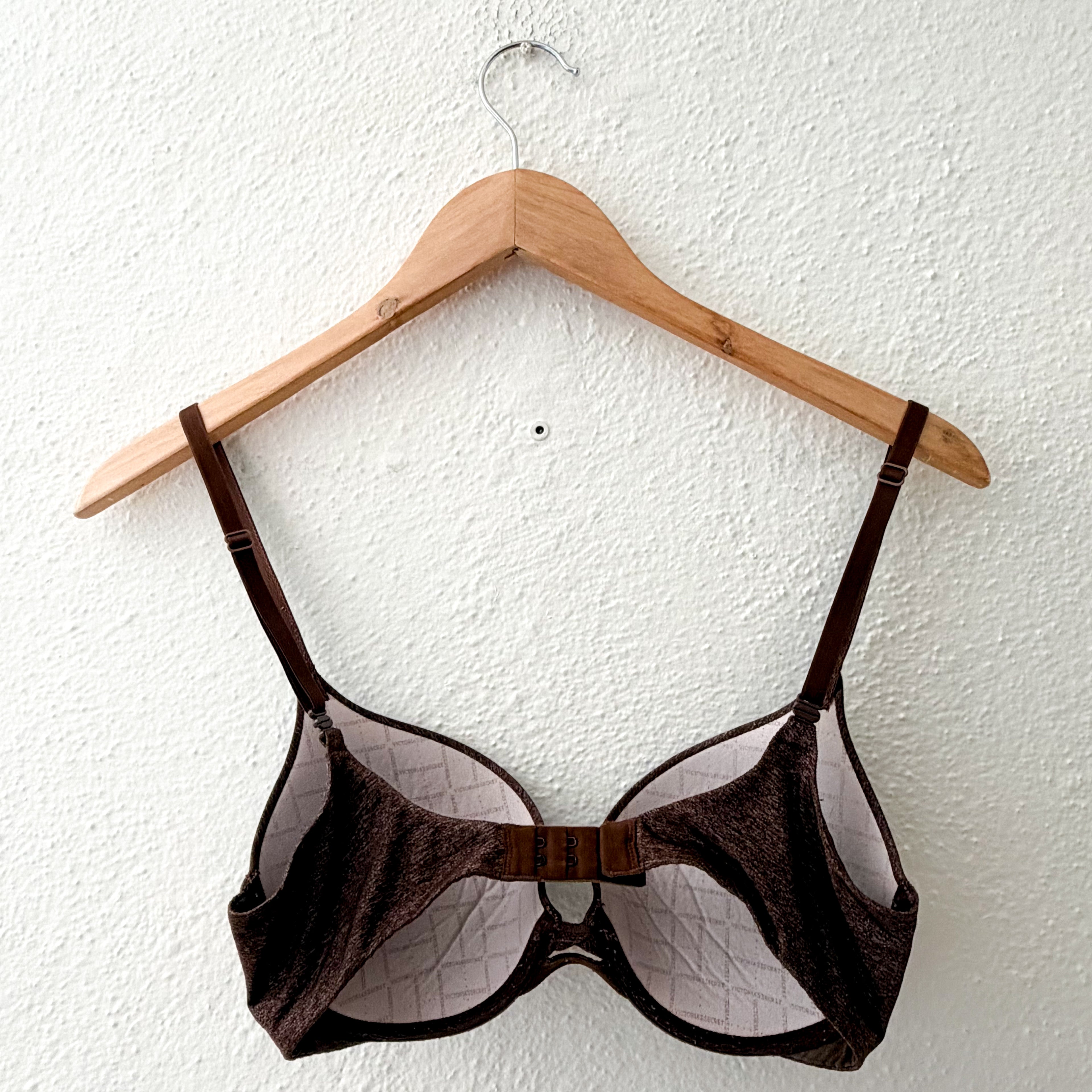 Victoria's Secret Chocolate Brown Perfect Shape Bra | 32D
