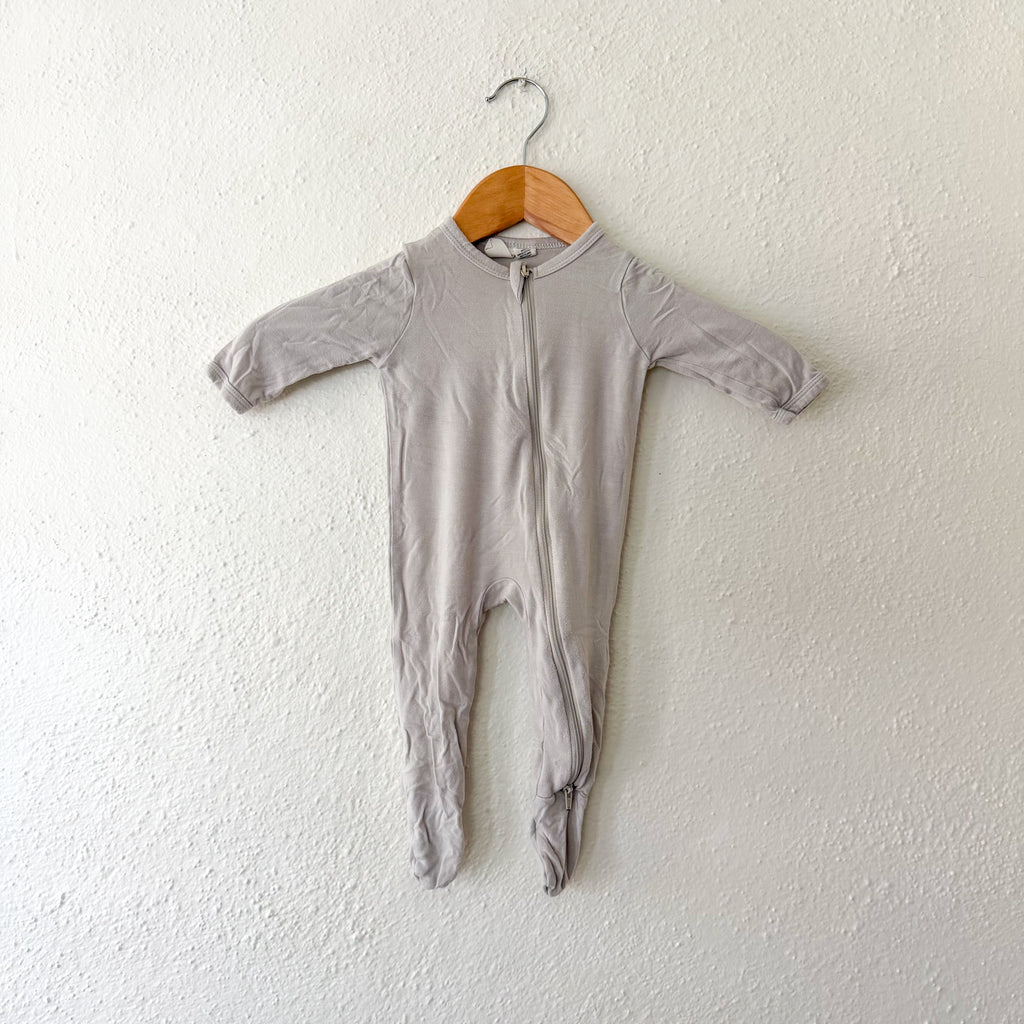 Kyte Baby Silver Grey Bamboo 2-Way Zipper Footed Sleeper | 0-3m