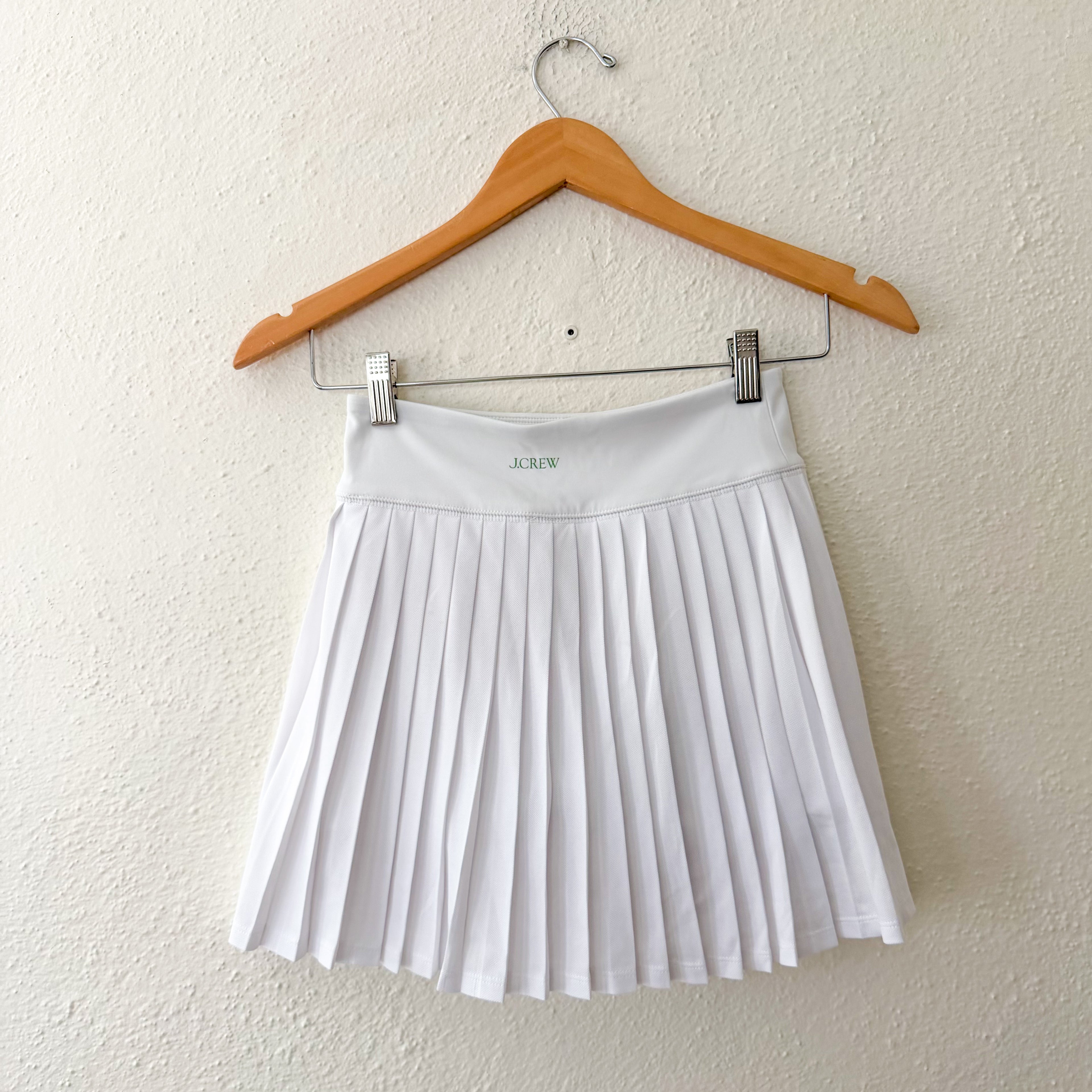 J.Crew Active Pleated Mini Tennis Skirt in White | XXS