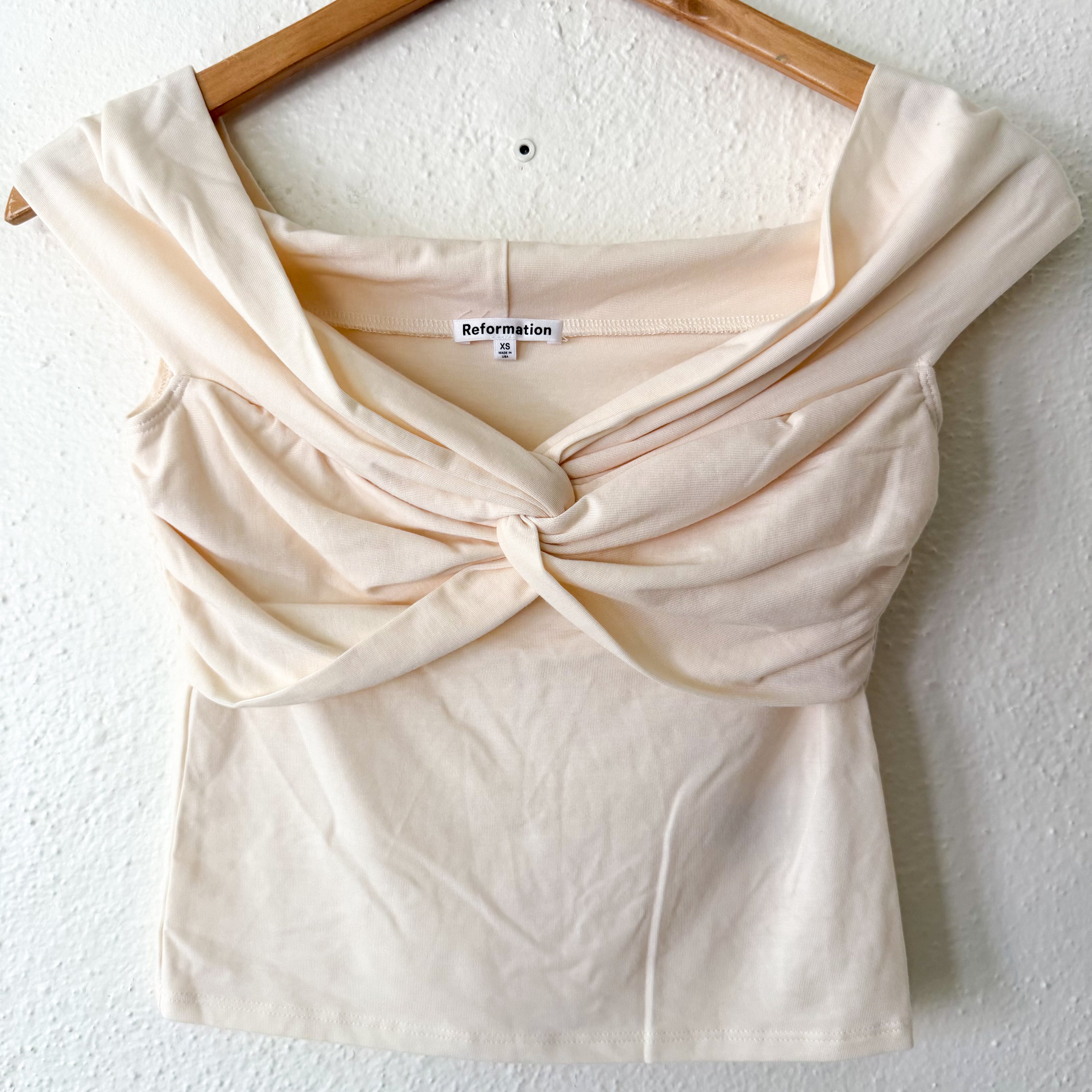 Reformation Ezlynn Off The Shoulder Knit Top in Cream, sz XS