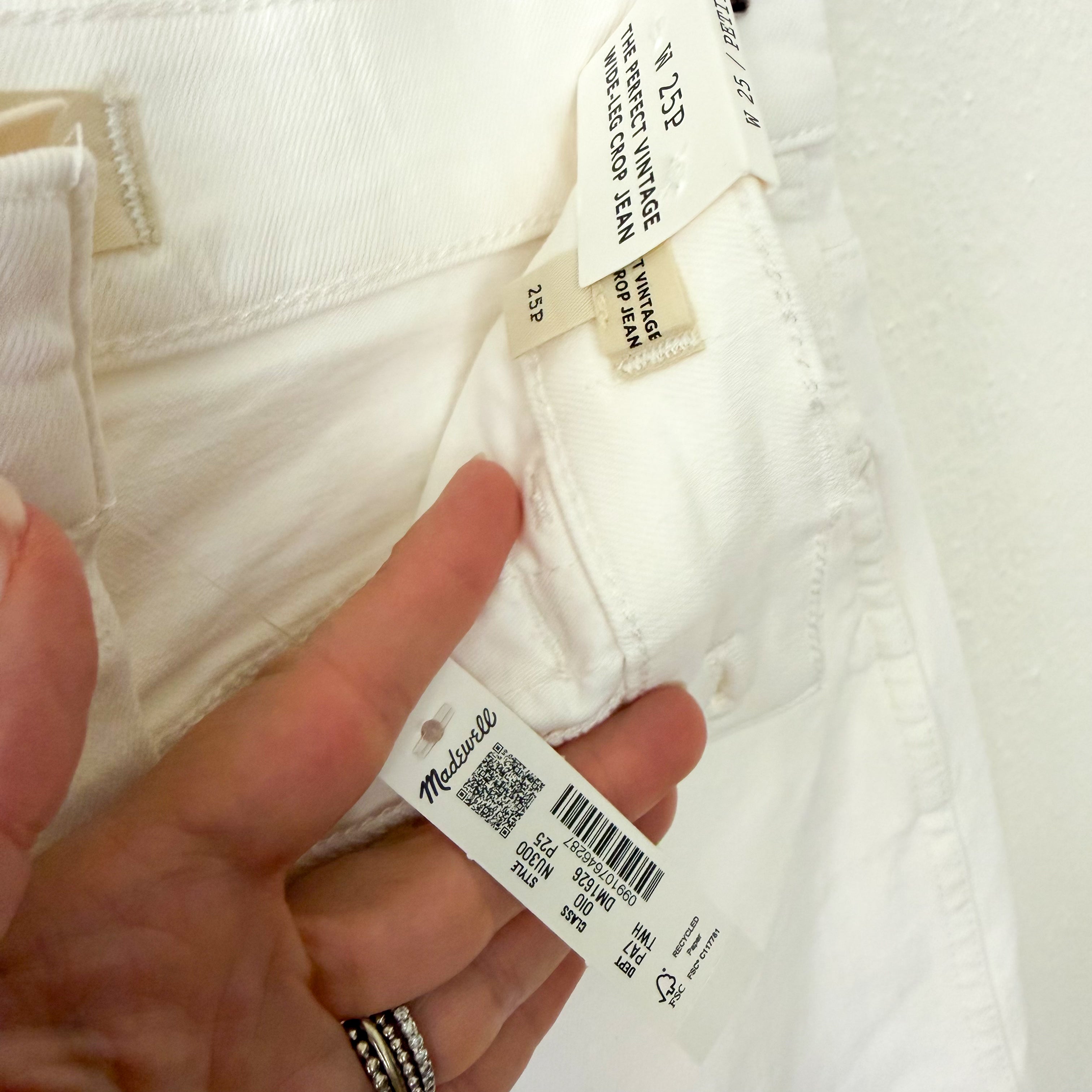 Madewell The Perfect Vintage Wide-Leg Petite Crop Jean in Tile White | 25P