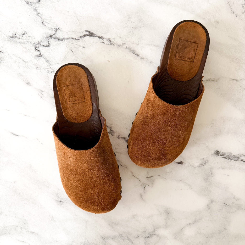 Dolce Vita Alanis Flat Studded Mule Clog in Chestnut Suede | sz 37/6.5