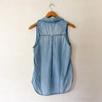 Bella Dahl Sleeveless Light Wash Tencel Denim Button Down Shirt | XS
