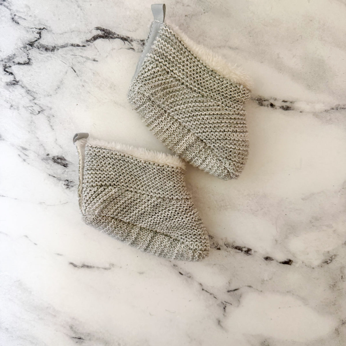 Gap Light Grey Marle Garter Knit Lined Baby Booties |3 (6-12m)