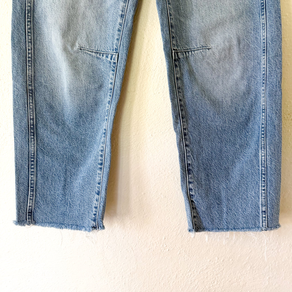 Madewell The Darted Barrel-Leg Utility Jeans in Riverbend Wash | 25