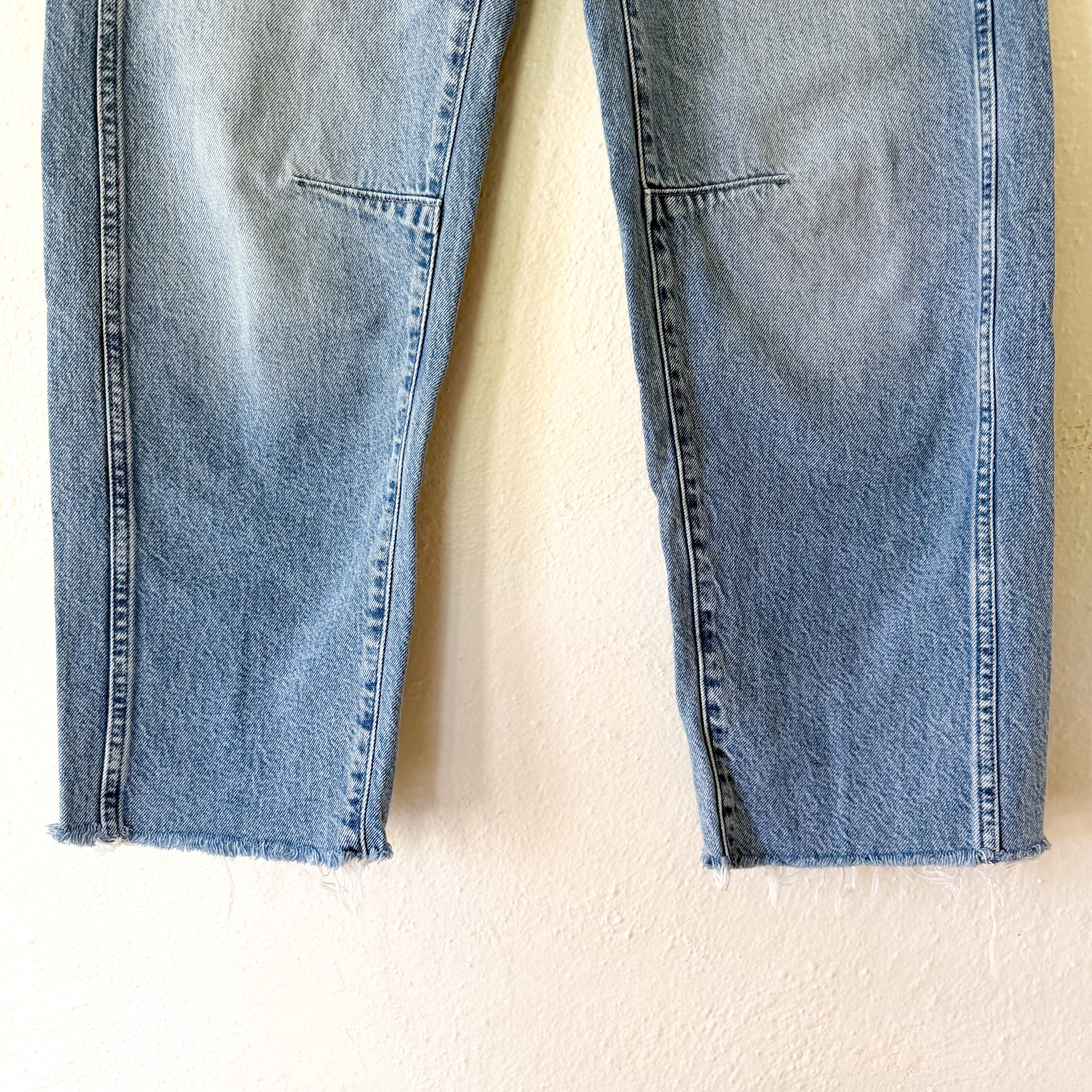Madewell The Darted Barrel-Leg Utility Jeans in Riverbend Wash | 25