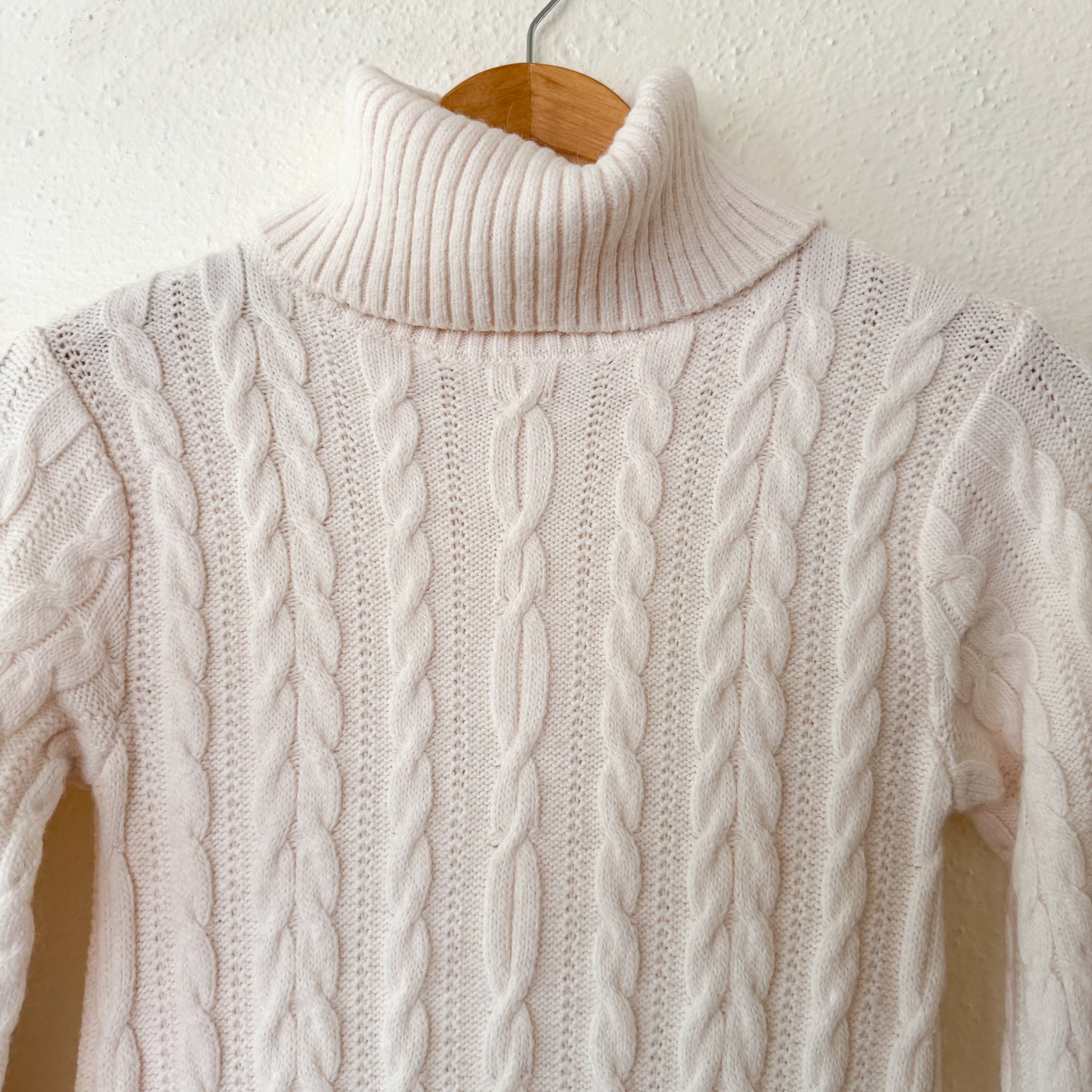River Island Turtleneck Cable Knit Long Sleeve Midi Sweater Dress in Cream | S