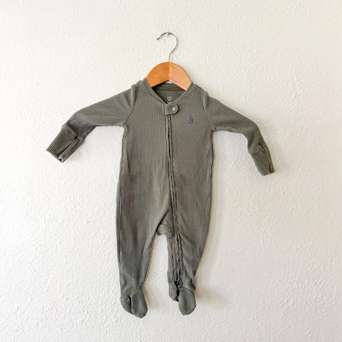 Baby Gap Olive Green Textured 2-Way Zipper Footed Sleeper | 0-3m