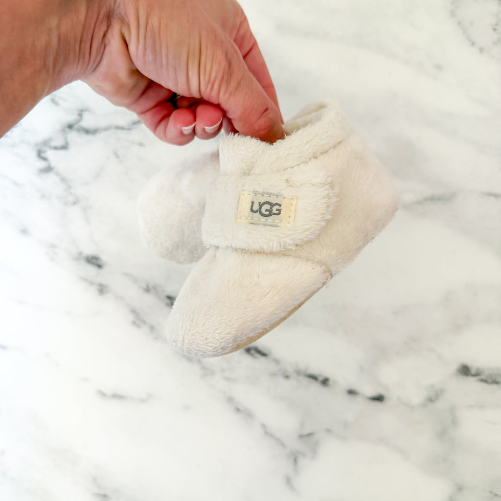 UGG Bixbee Cream Fuzzy Baby Booties Crib Shoes | 2-3c