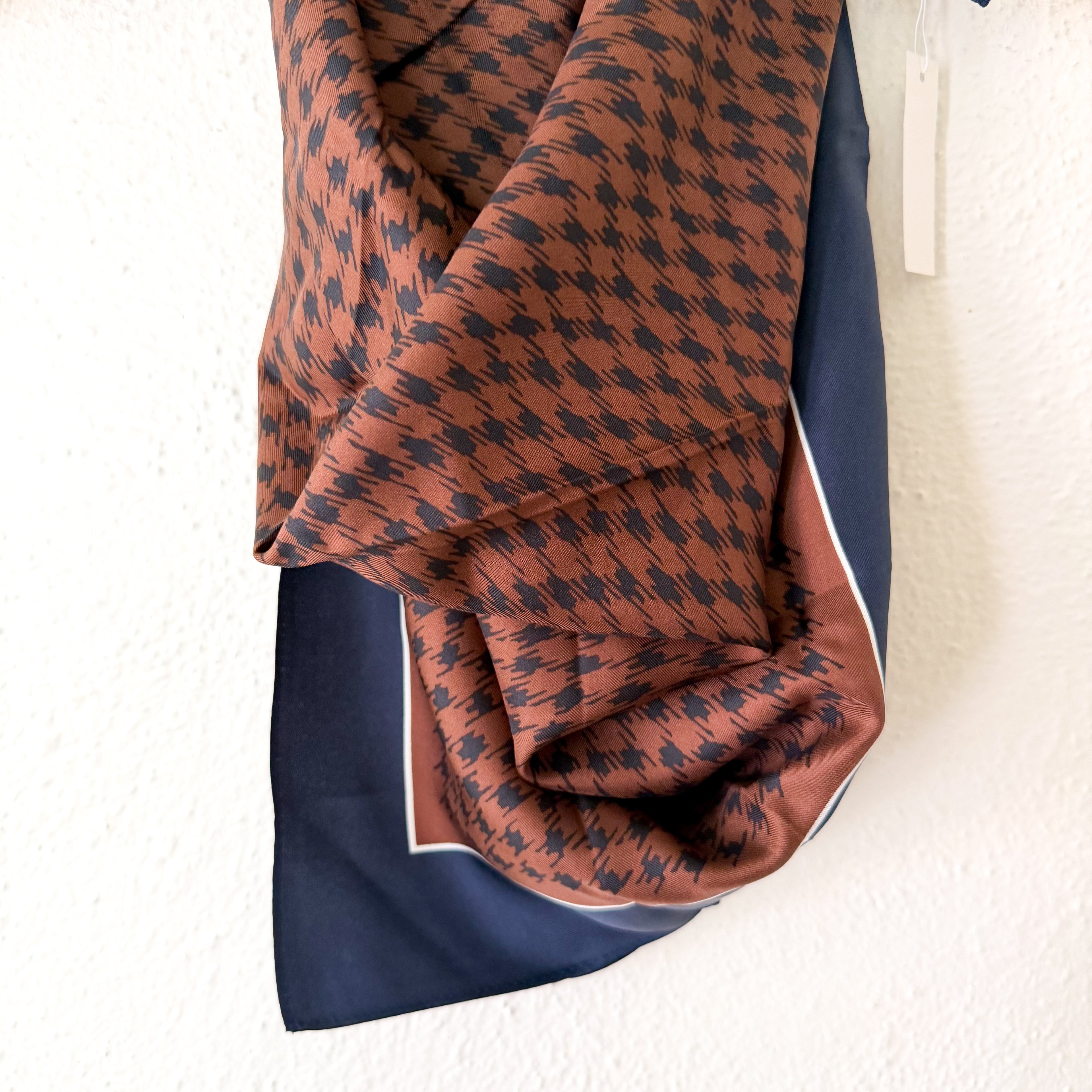 Madewell 100% Silk Bandana in Rich Brown Houndstooth